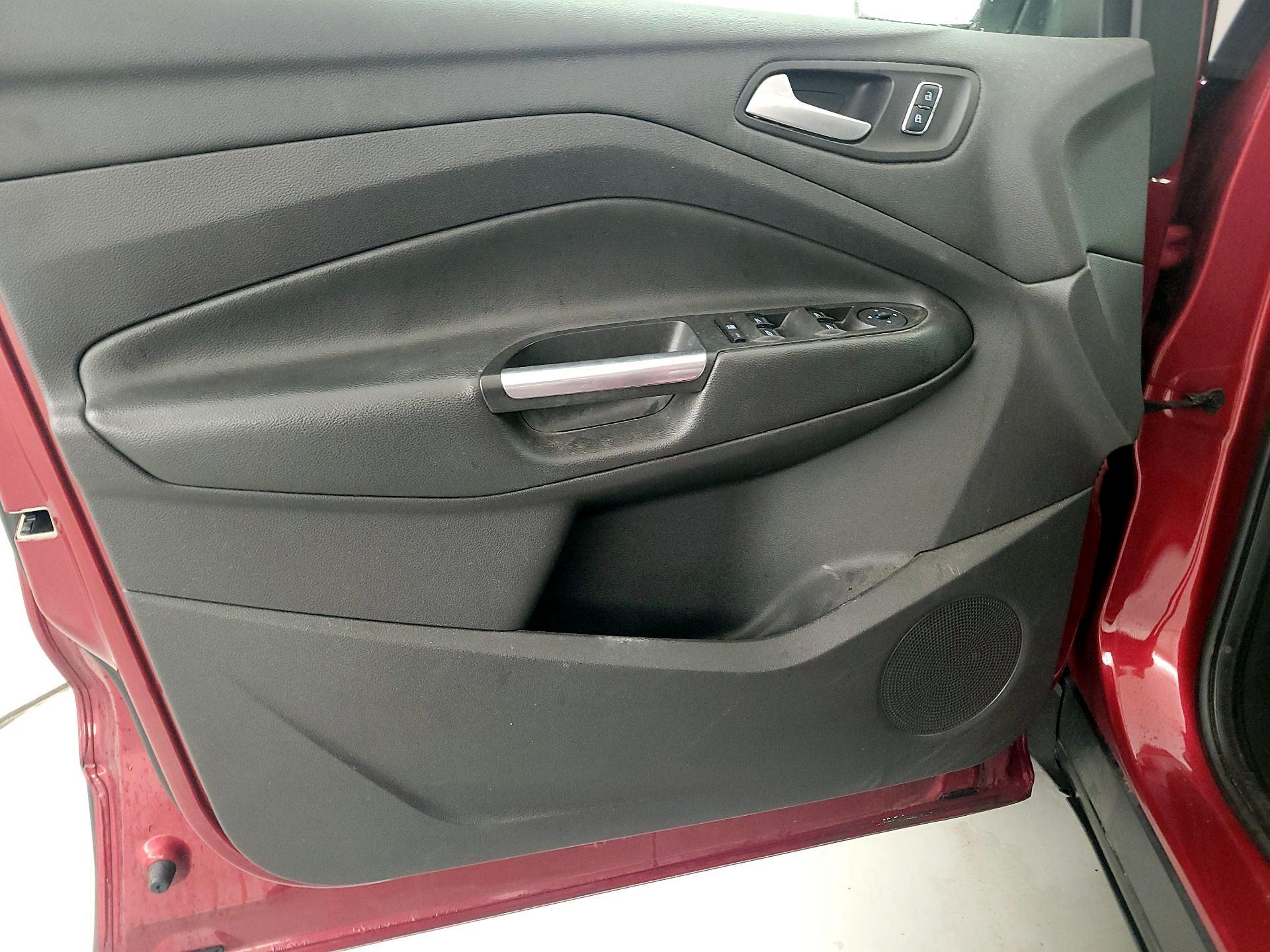 Thumbnail: 2015 Ford Escape - 12