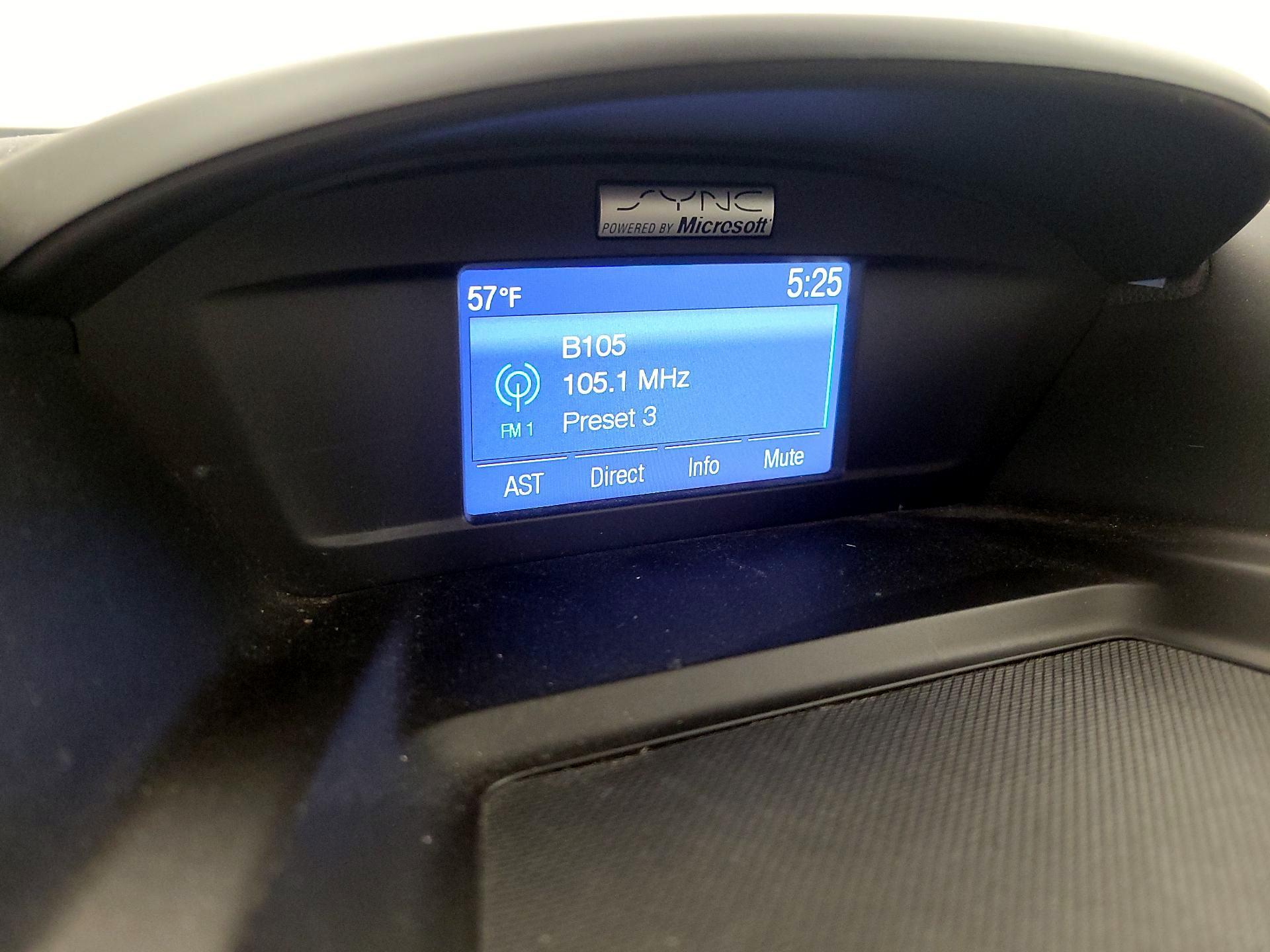 Thumbnail: 2015 Ford Escape - 15