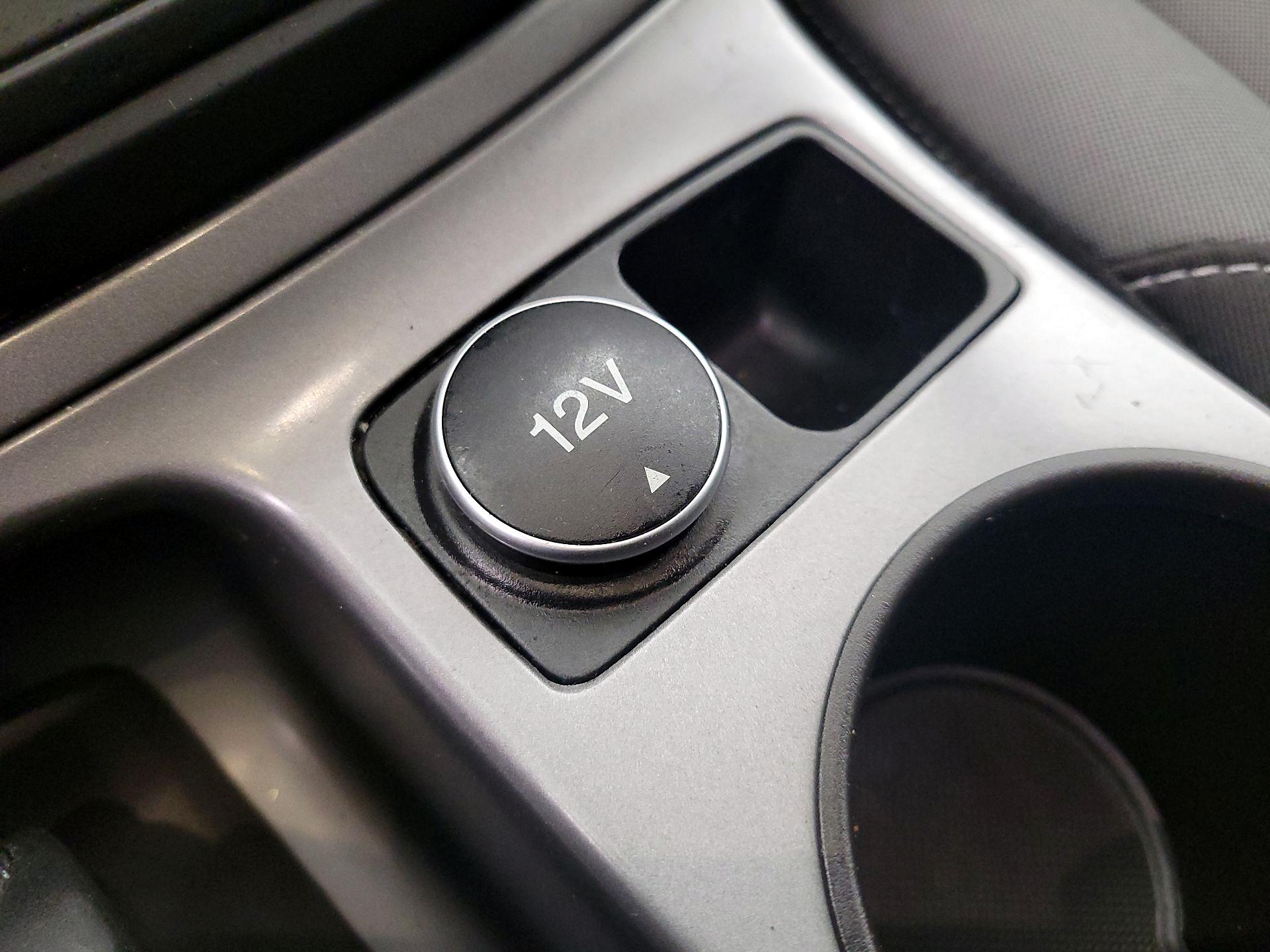 Thumbnail: 2015 Ford Escape - 18