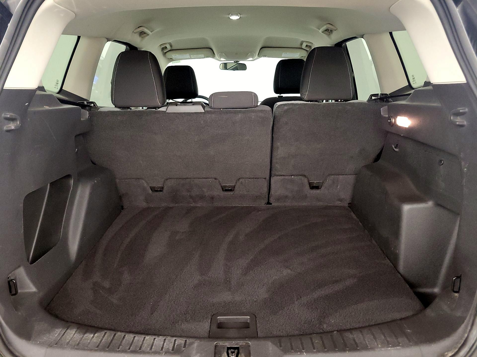 Thumbnail: 2015 Ford Escape - 20