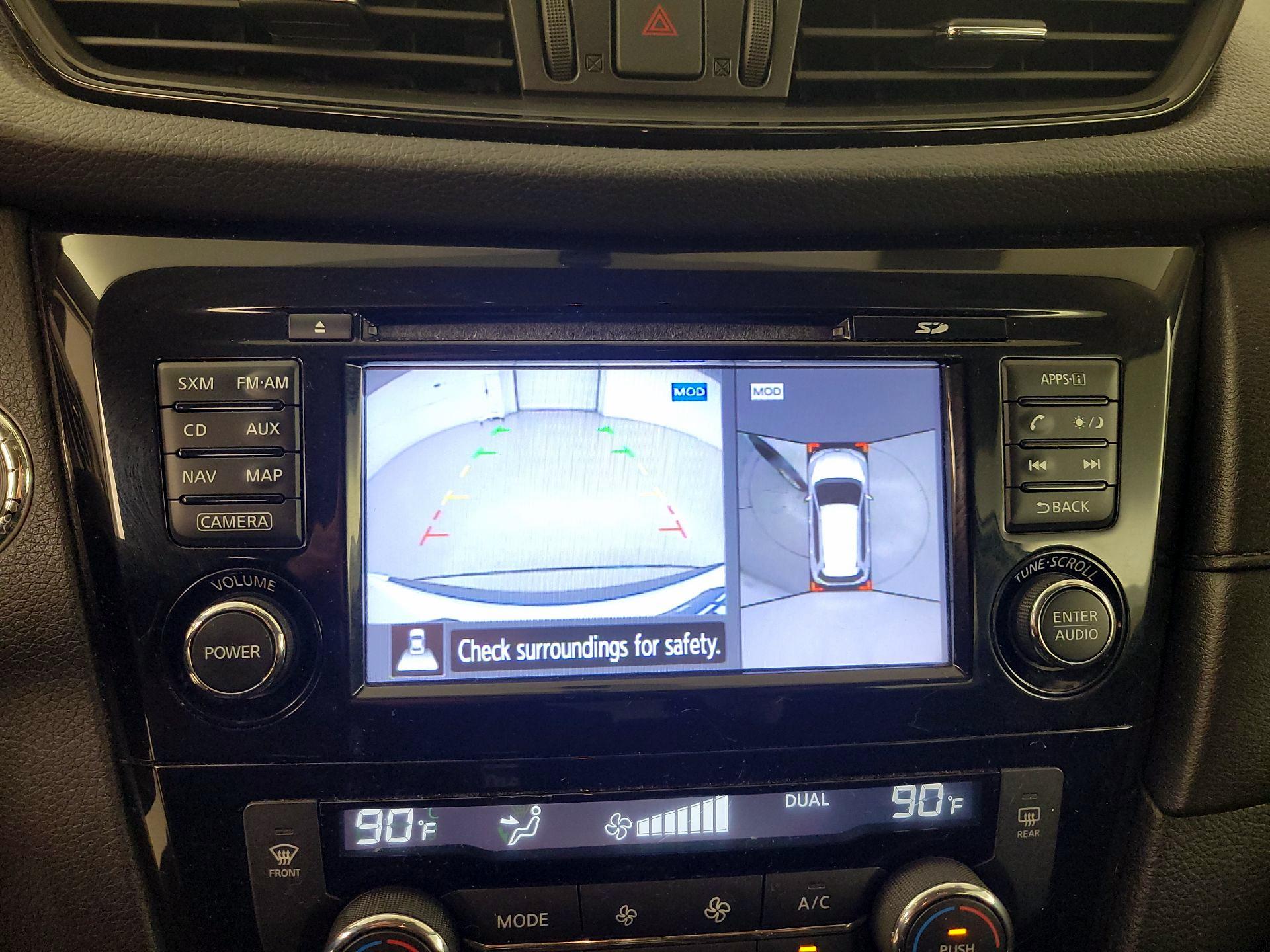 Thumbnail: 2017 Nissan Rogue - 15