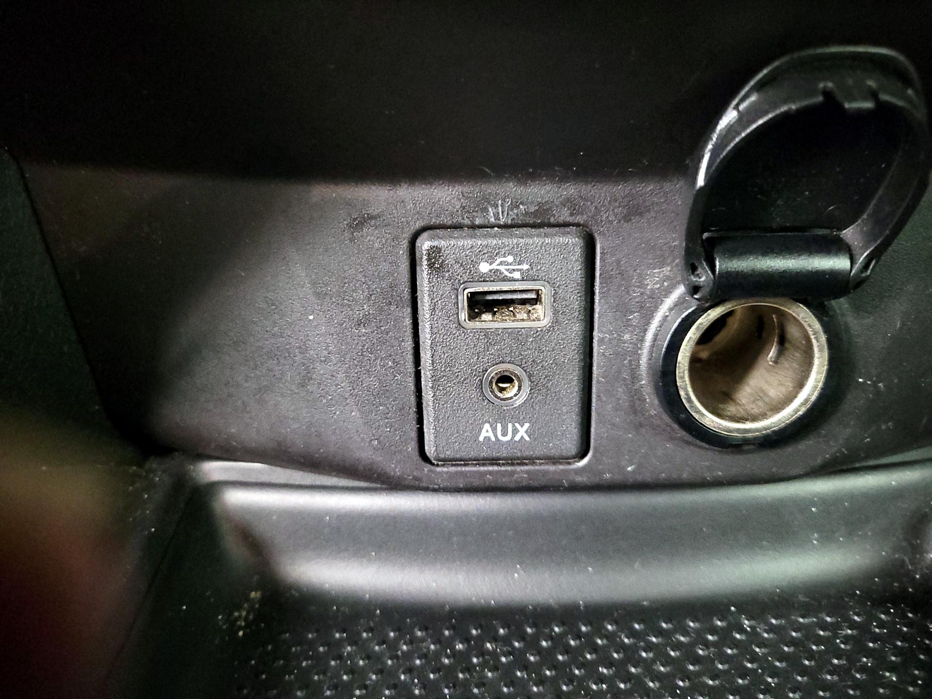 Thumbnail: 2017 Nissan Rogue - 19