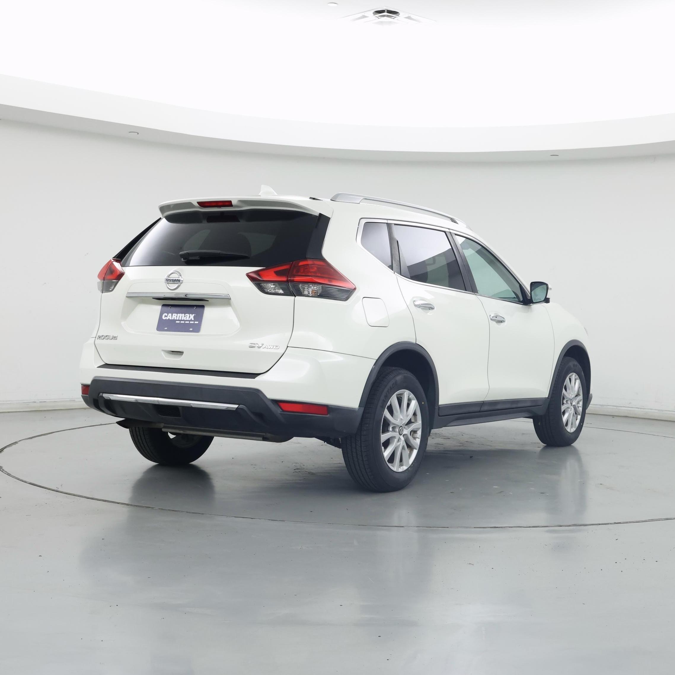 Thumbnail: 2017 Nissan Rogue - 8