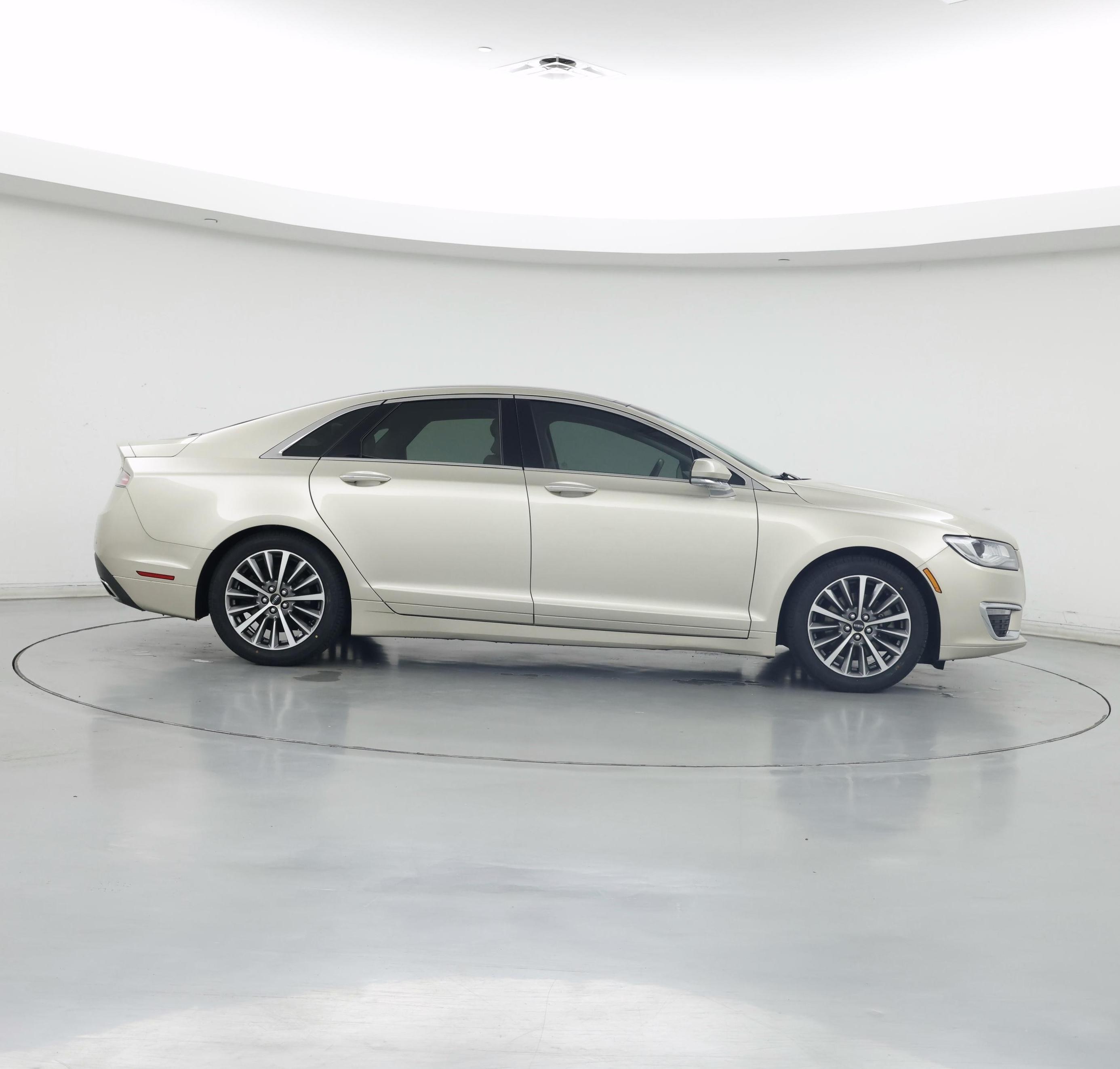 Thumbnail: 2017 Lincoln MKZ - 7