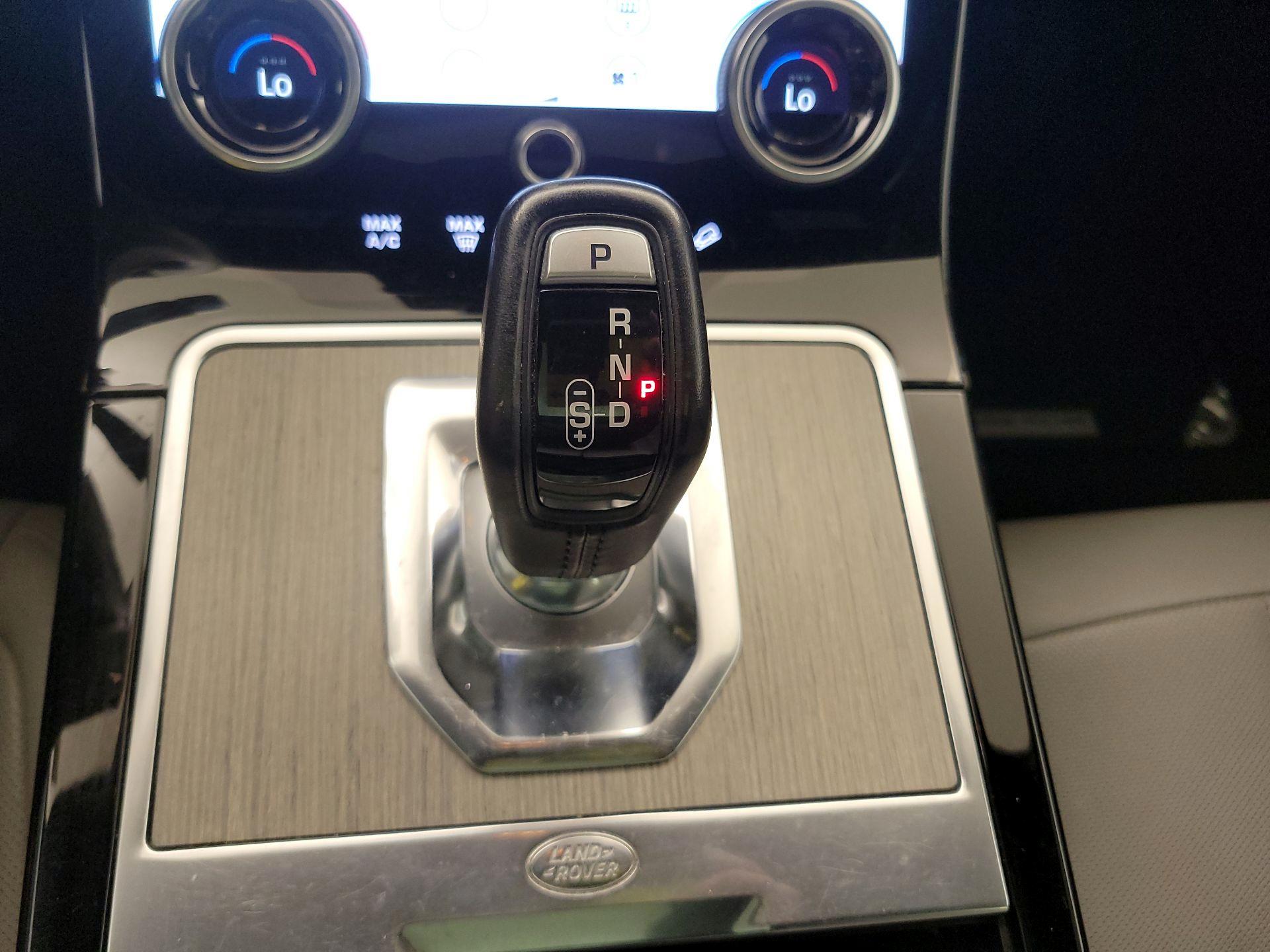 Thumbnail: 2020 Land Rover Range Rover Evoque - 18