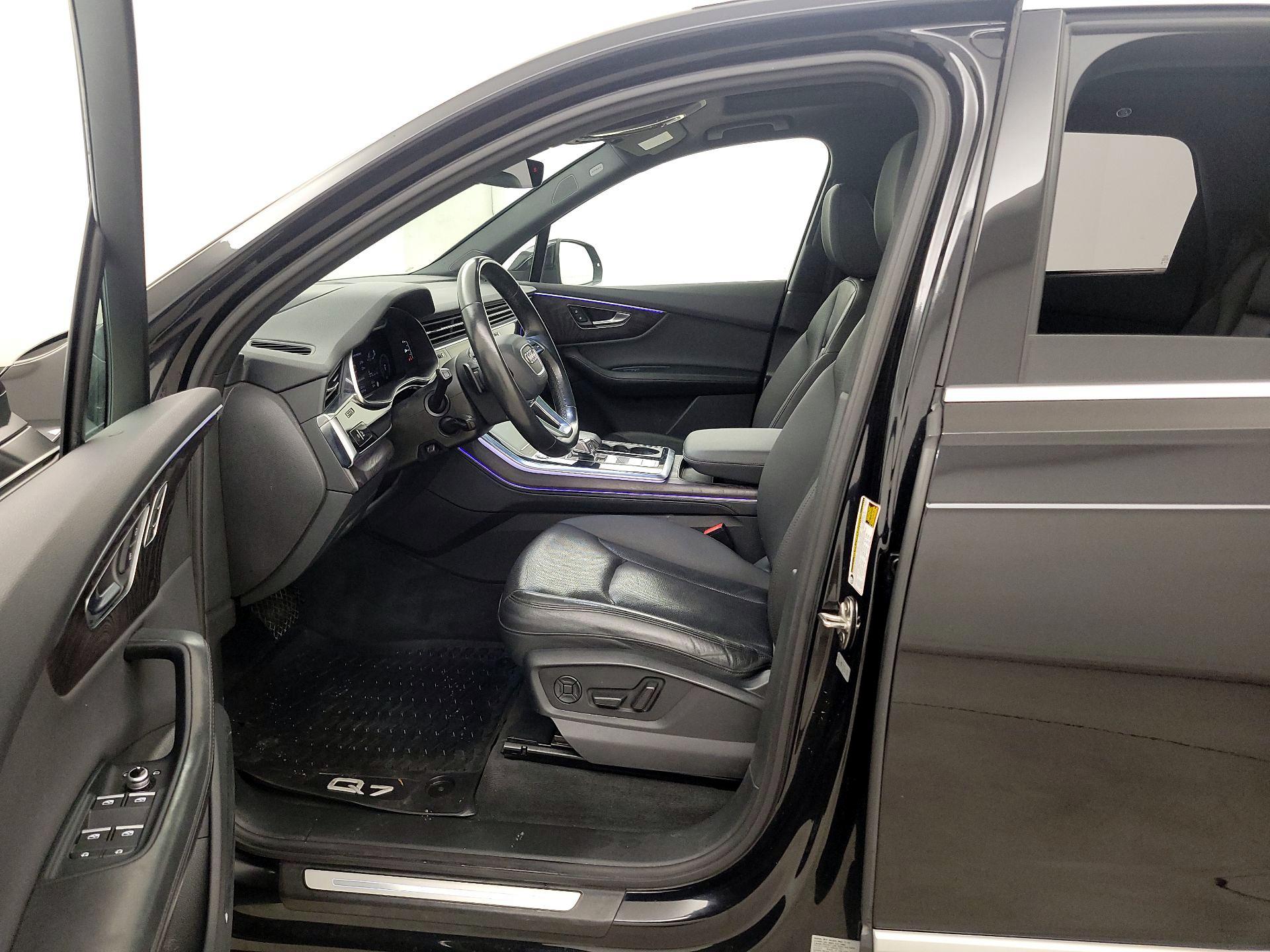 Thumbnail: 2021 Audi Q7 - 11