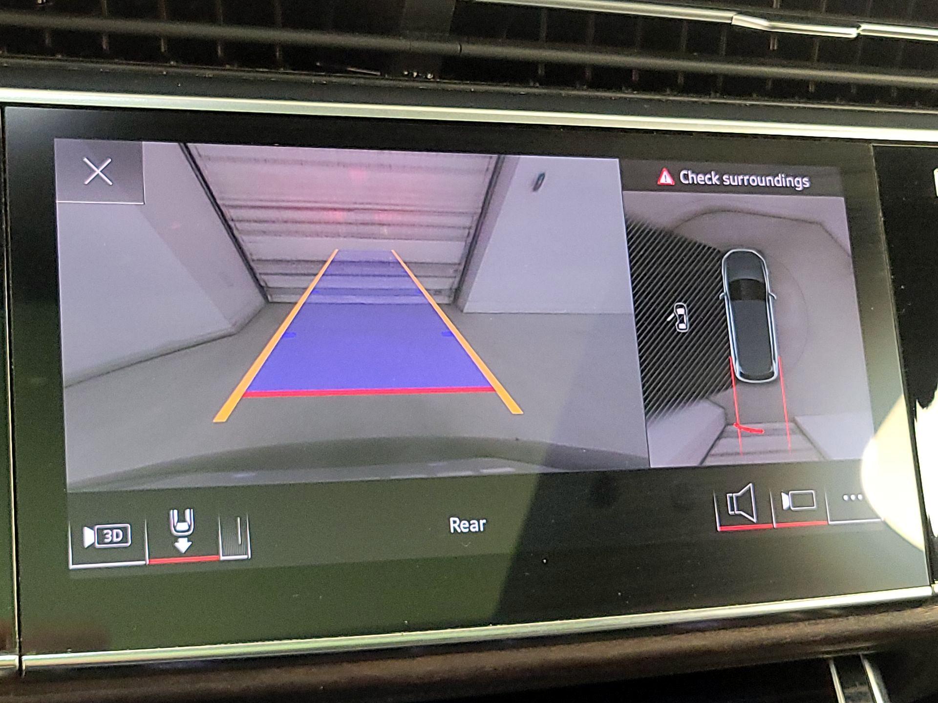 Thumbnail: 2021 Audi Q7 - 14