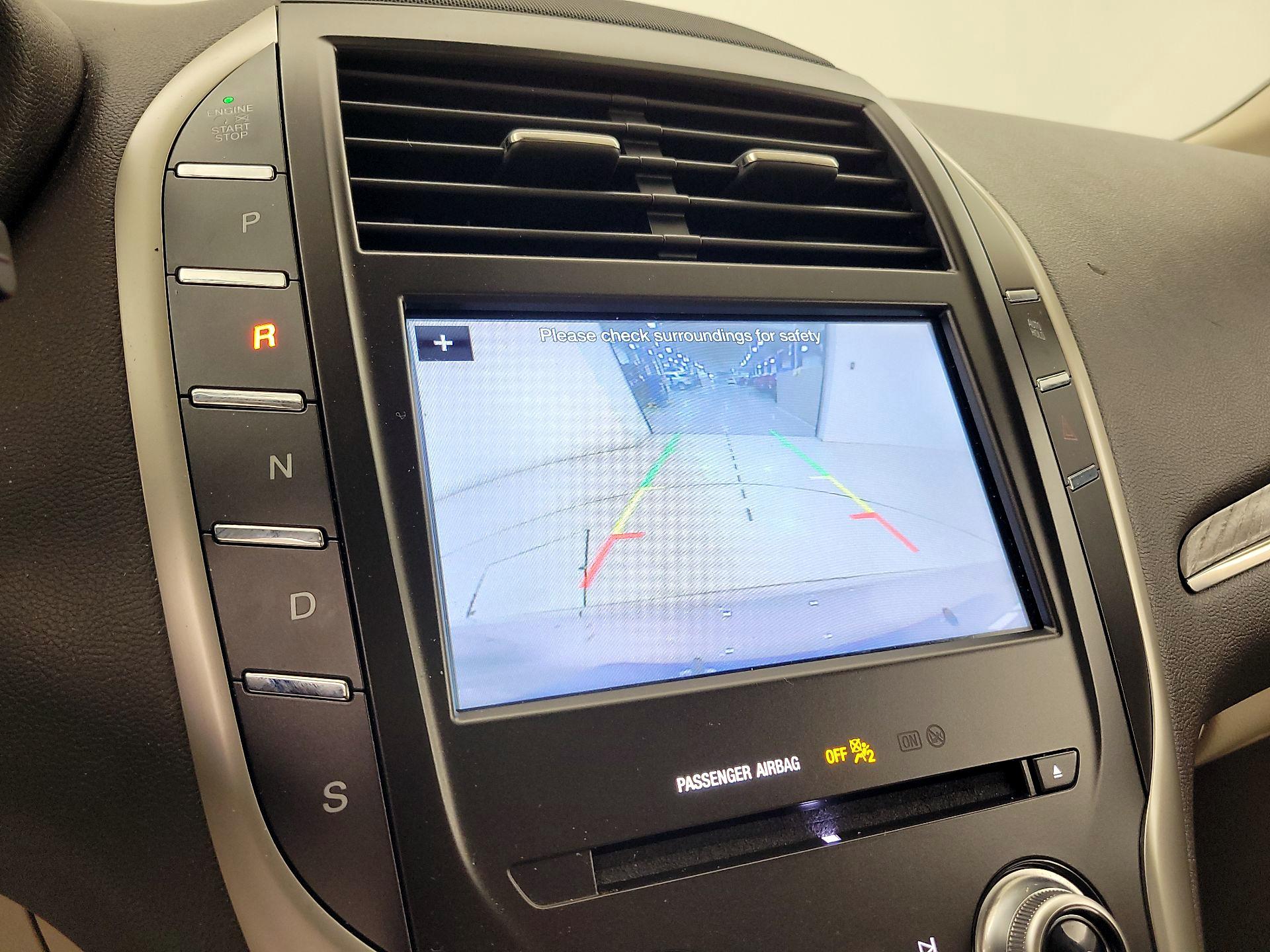 Thumbnail: 2019 Lincoln MKC - 15