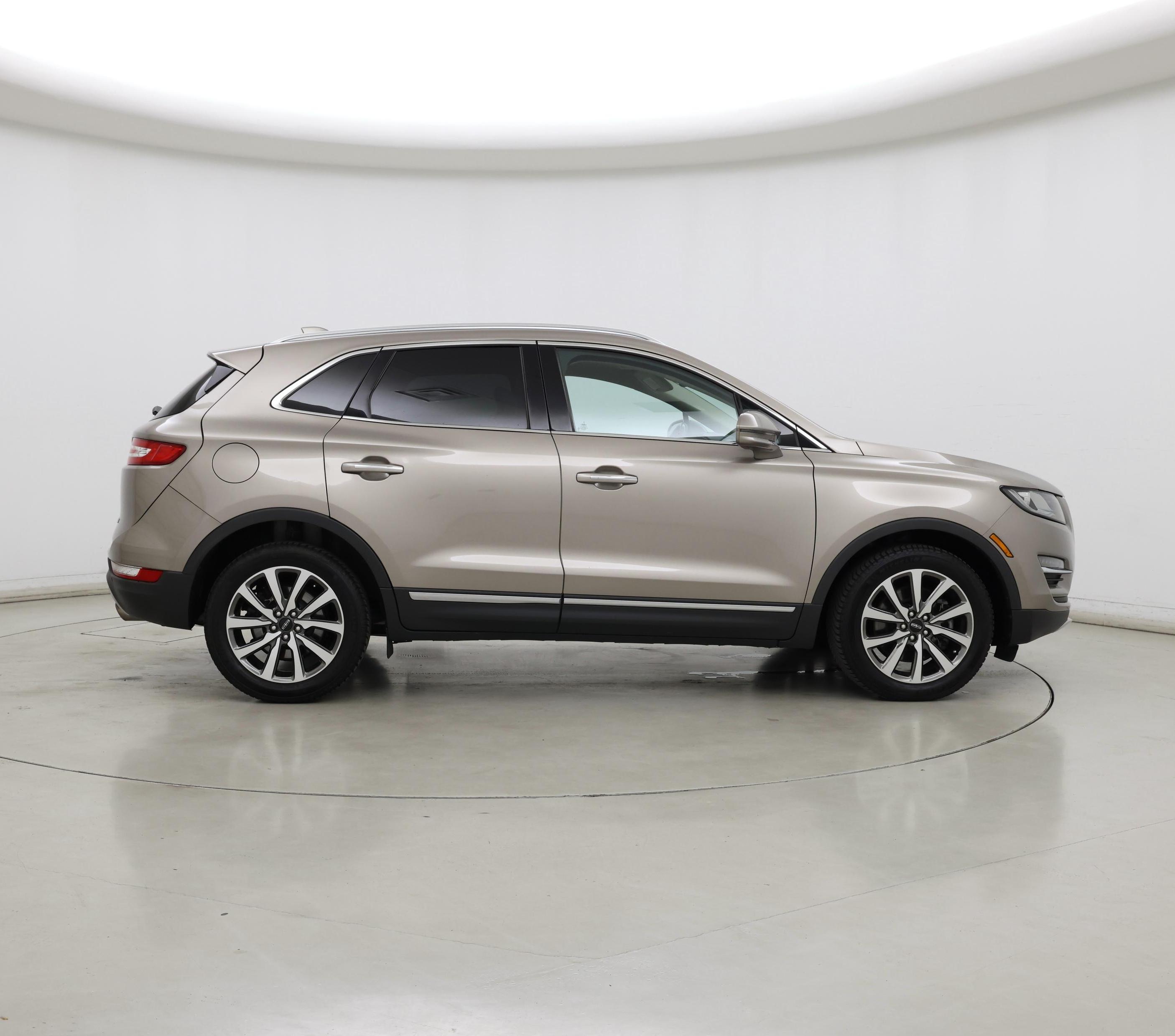 Thumbnail: 2019 Lincoln MKC - 7