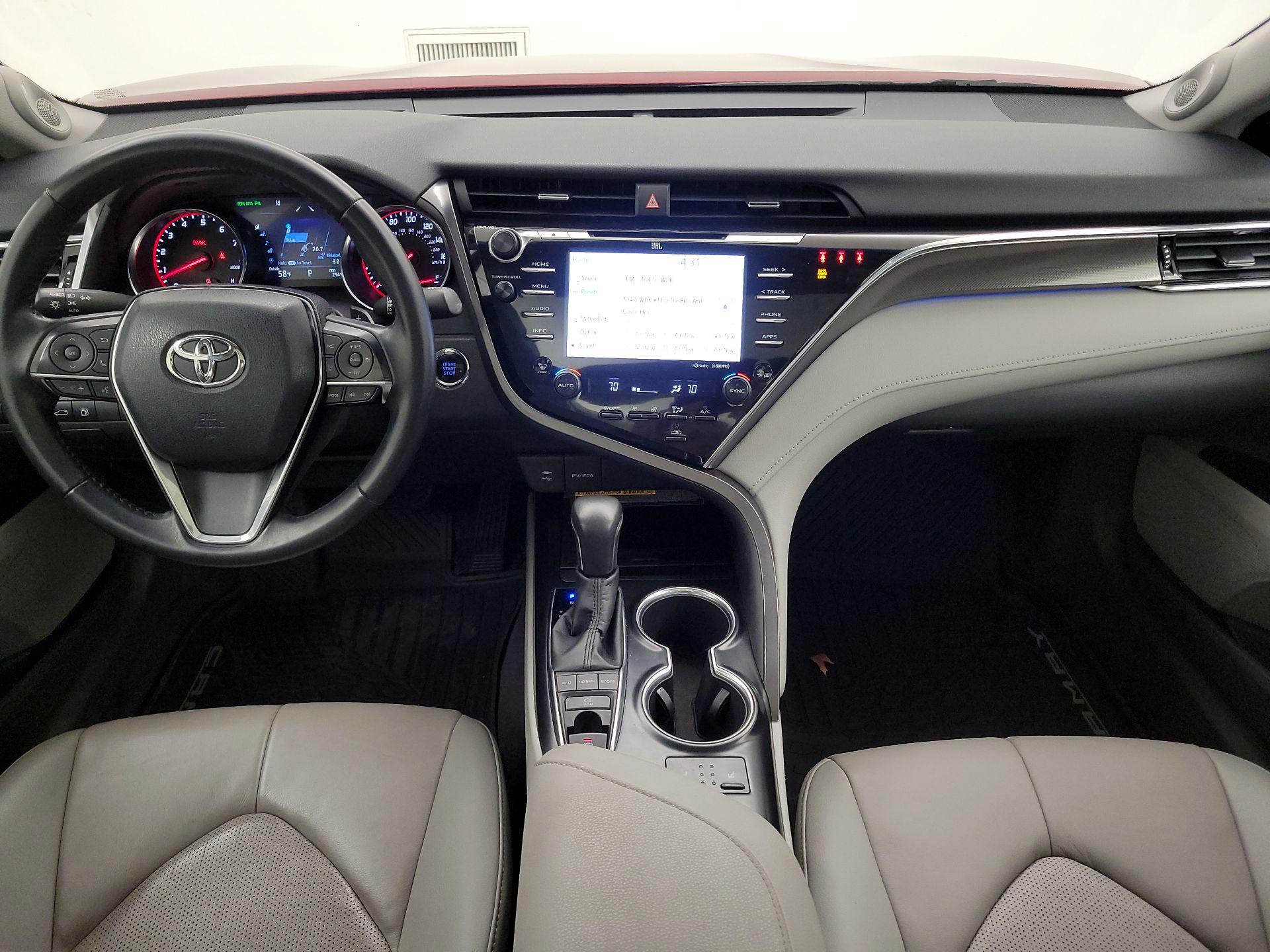Thumbnail: 2018 Toyota Camry - 9