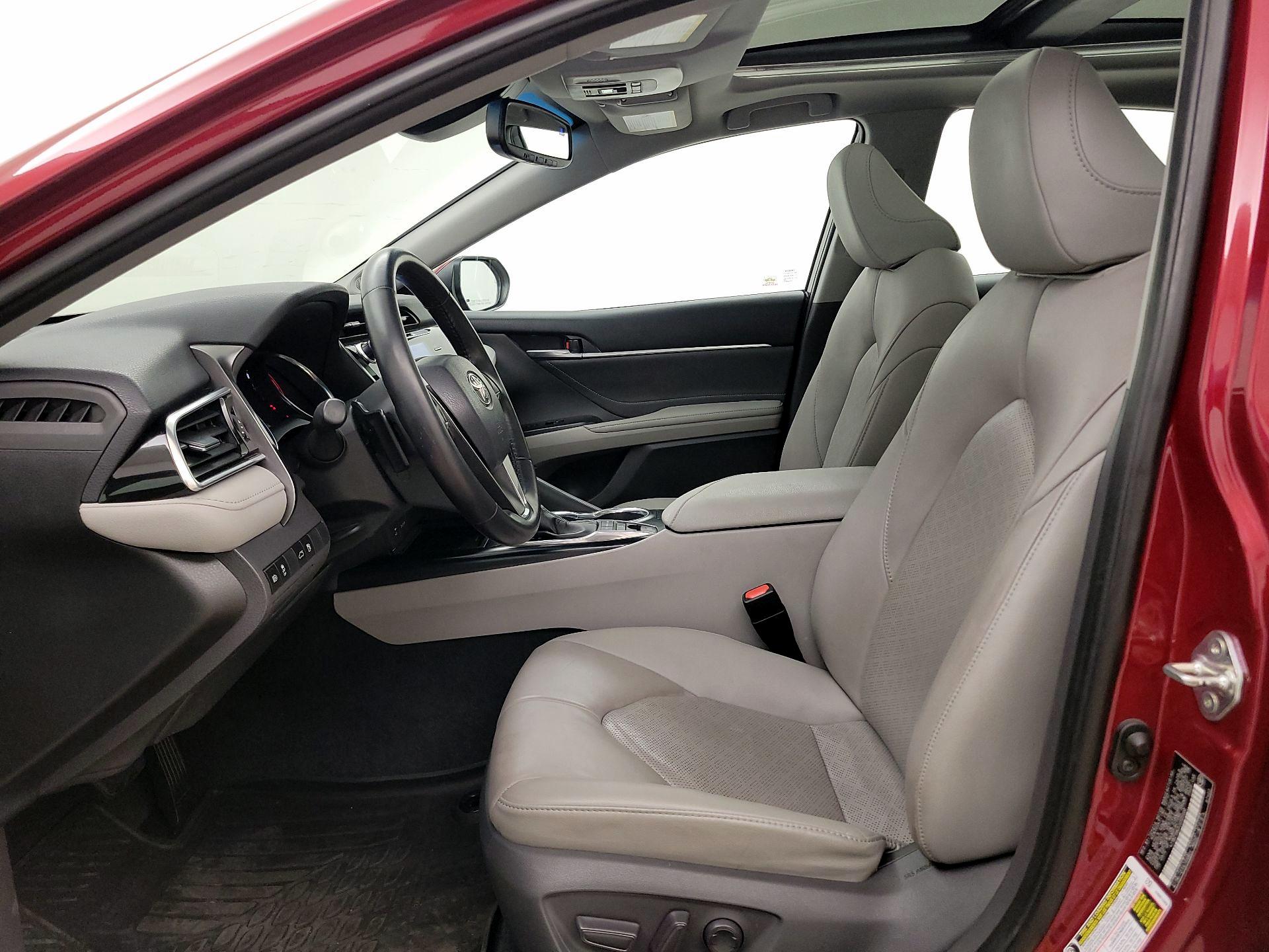 Thumbnail: 2018 Toyota Camry - 11