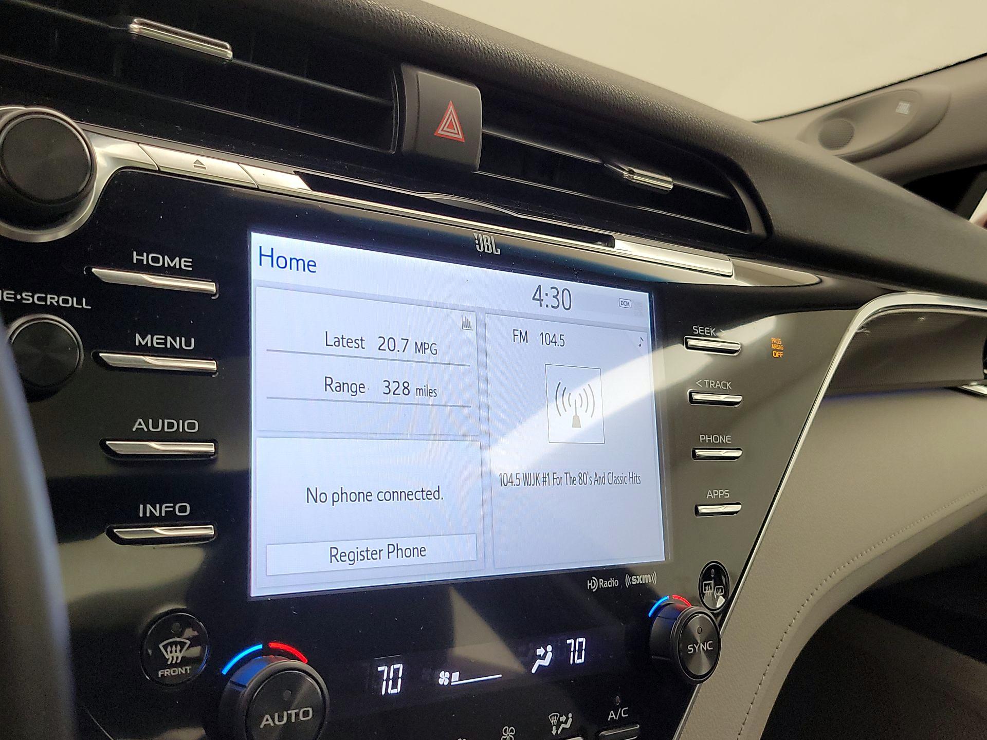 Thumbnail: 2018 Toyota Camry - 15