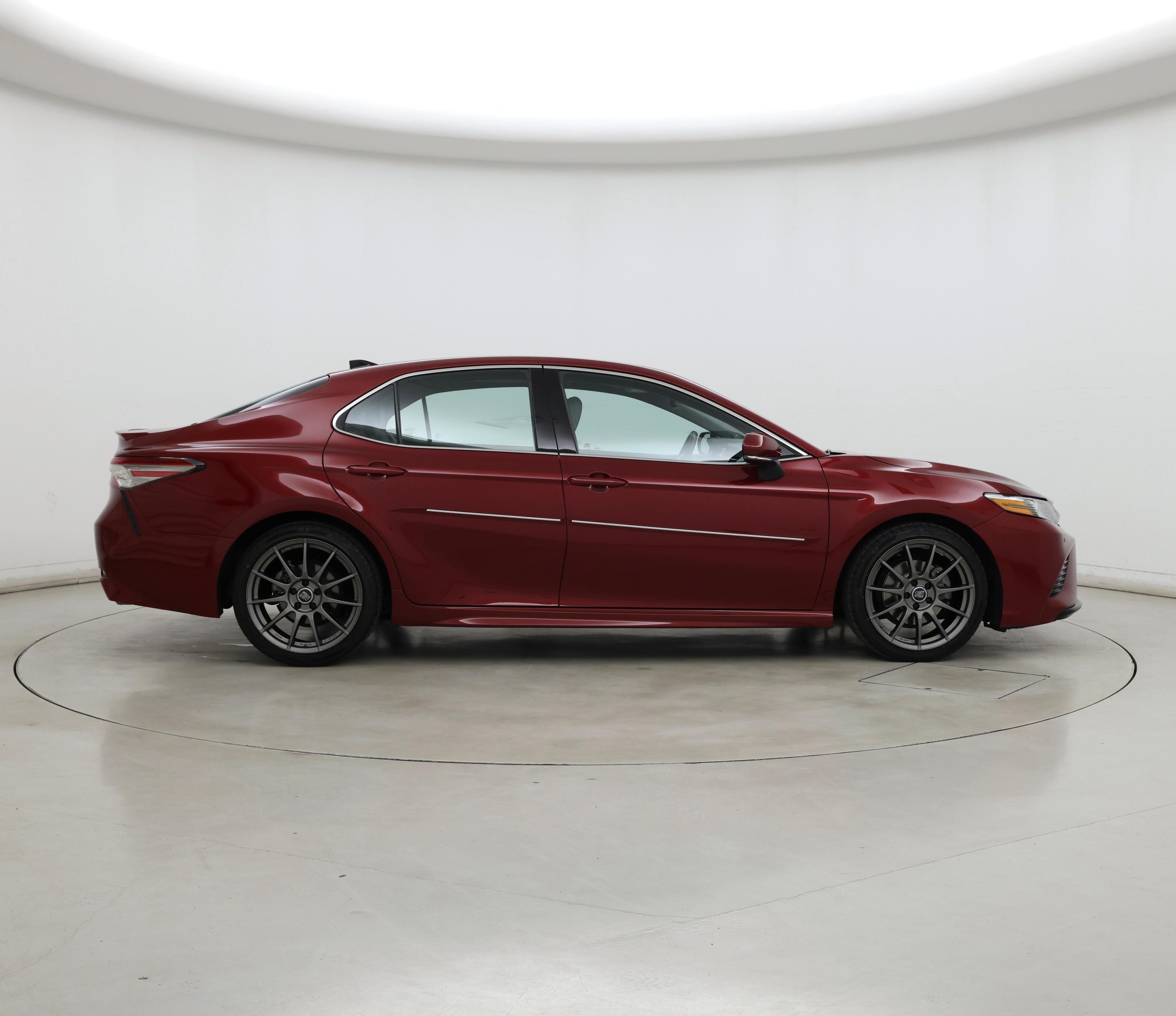 Thumbnail: 2018 Toyota Camry - 7