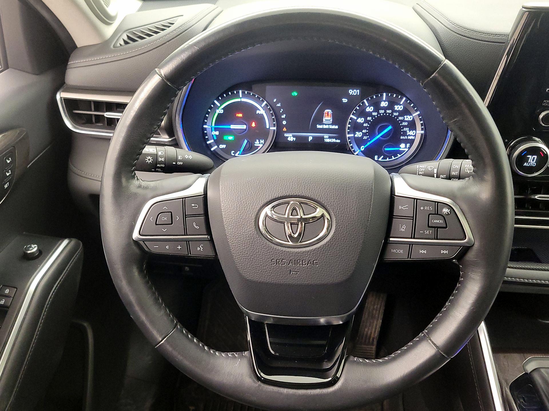 Thumbnail: 2020 Toyota Highlander - 10