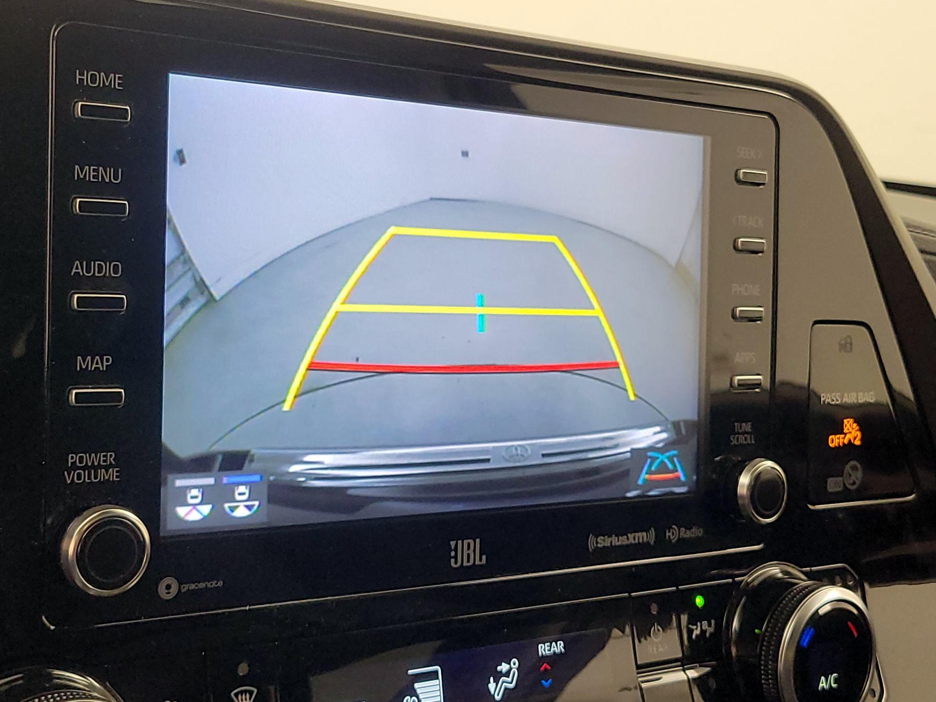 Thumbnail: 2020 Toyota Highlander - 15