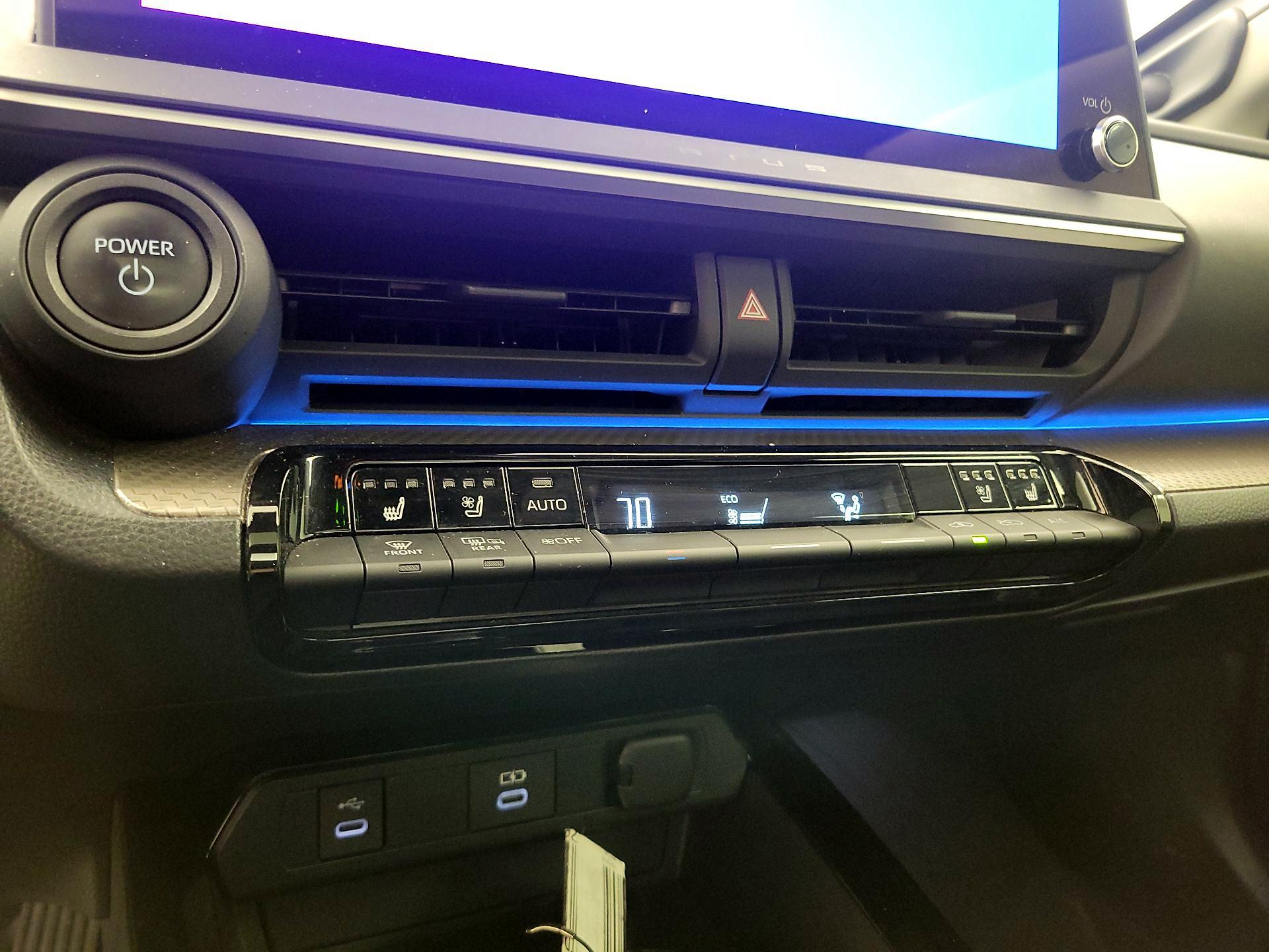 Thumbnail: 2024 Toyota Prius - 16