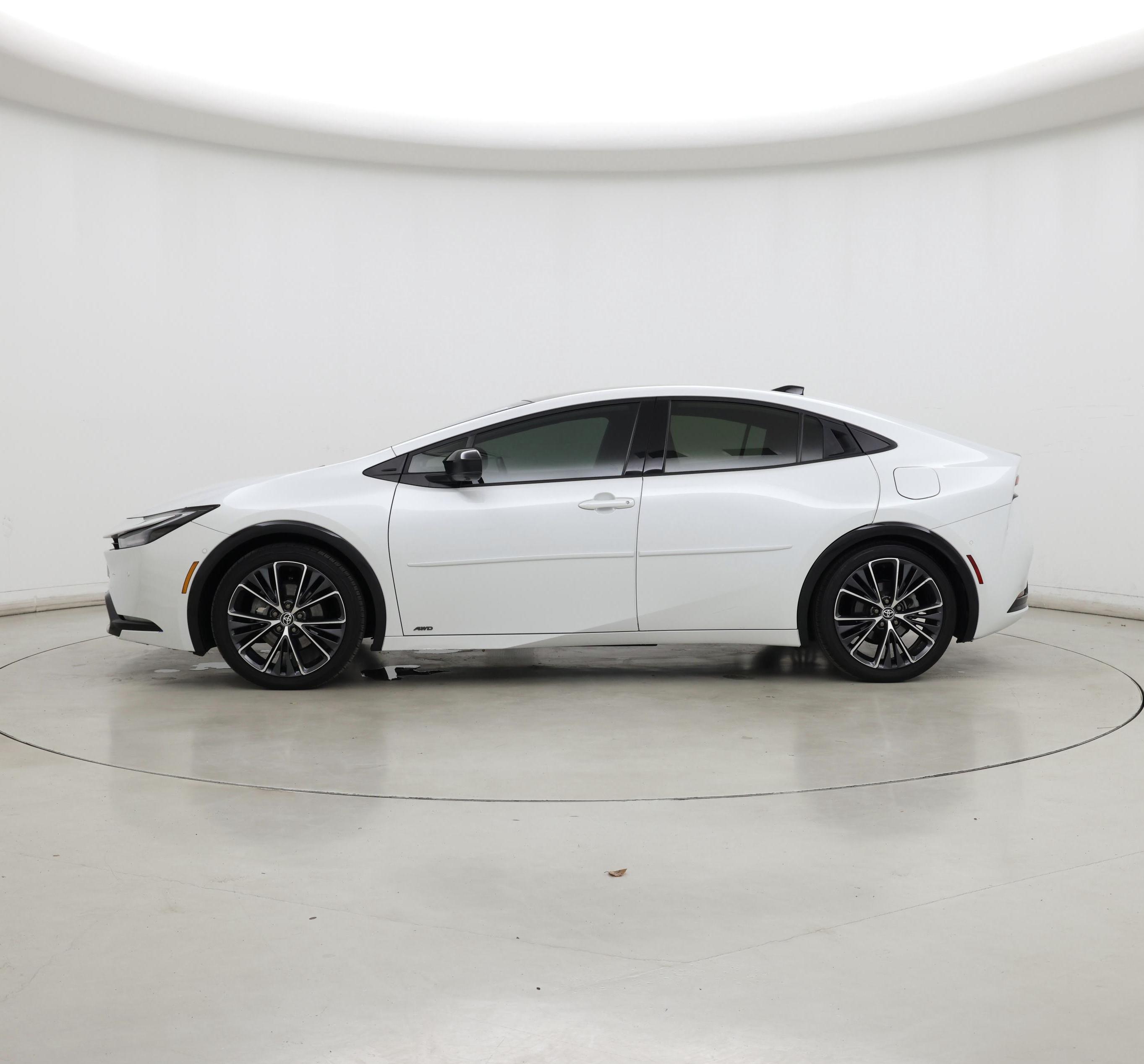 Thumbnail: 2024 Toyota Prius - 3