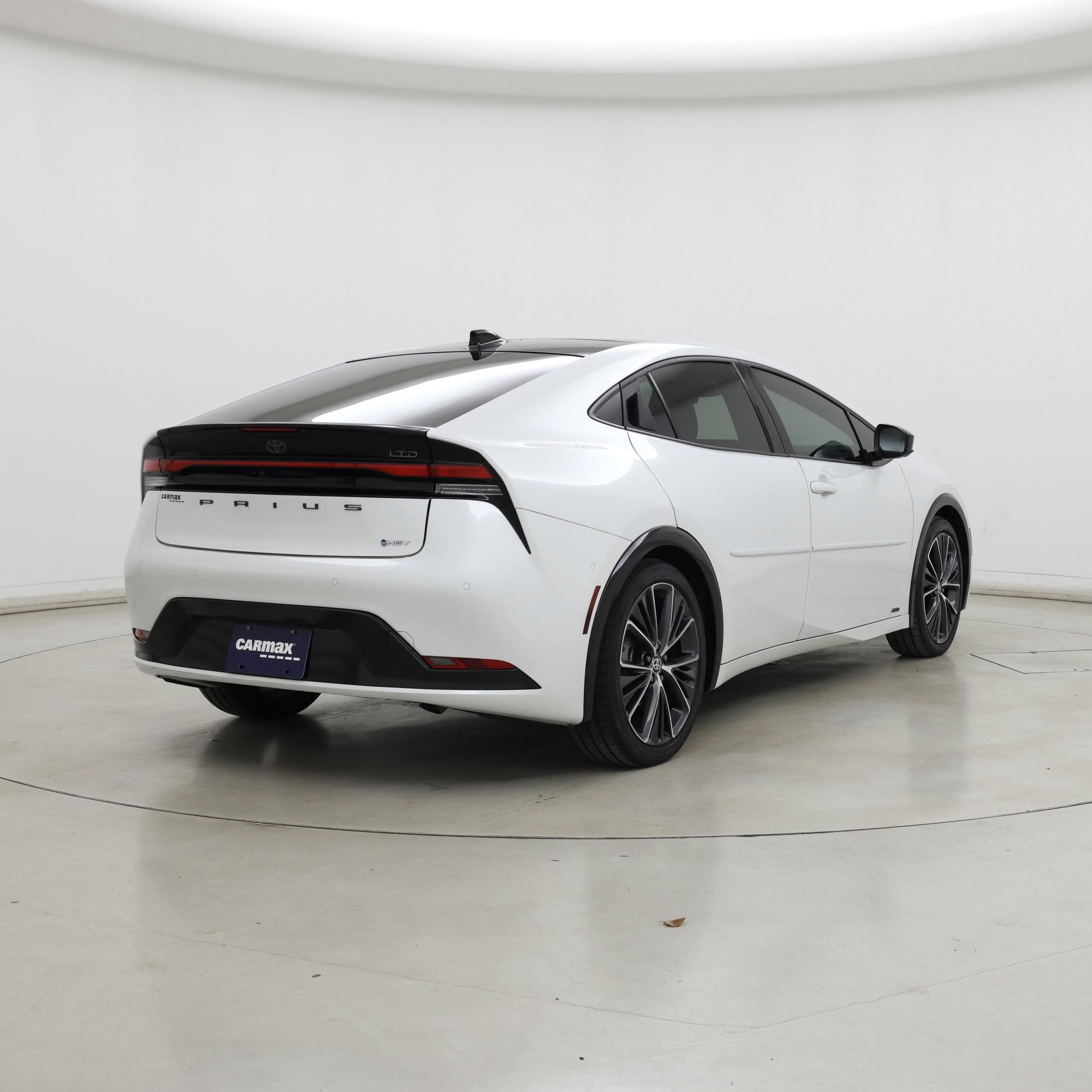 Thumbnail: 2024 Toyota Prius - 8