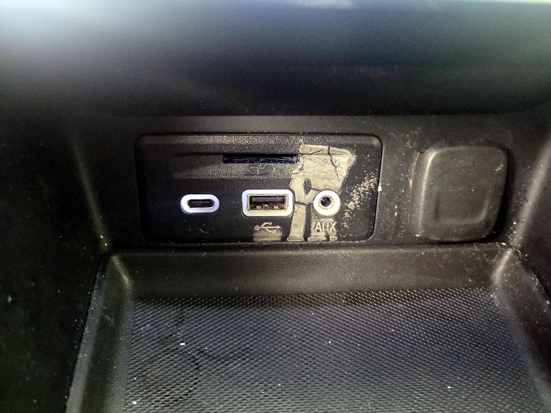 Thumbnail: 2019 GMC Terrain - 19