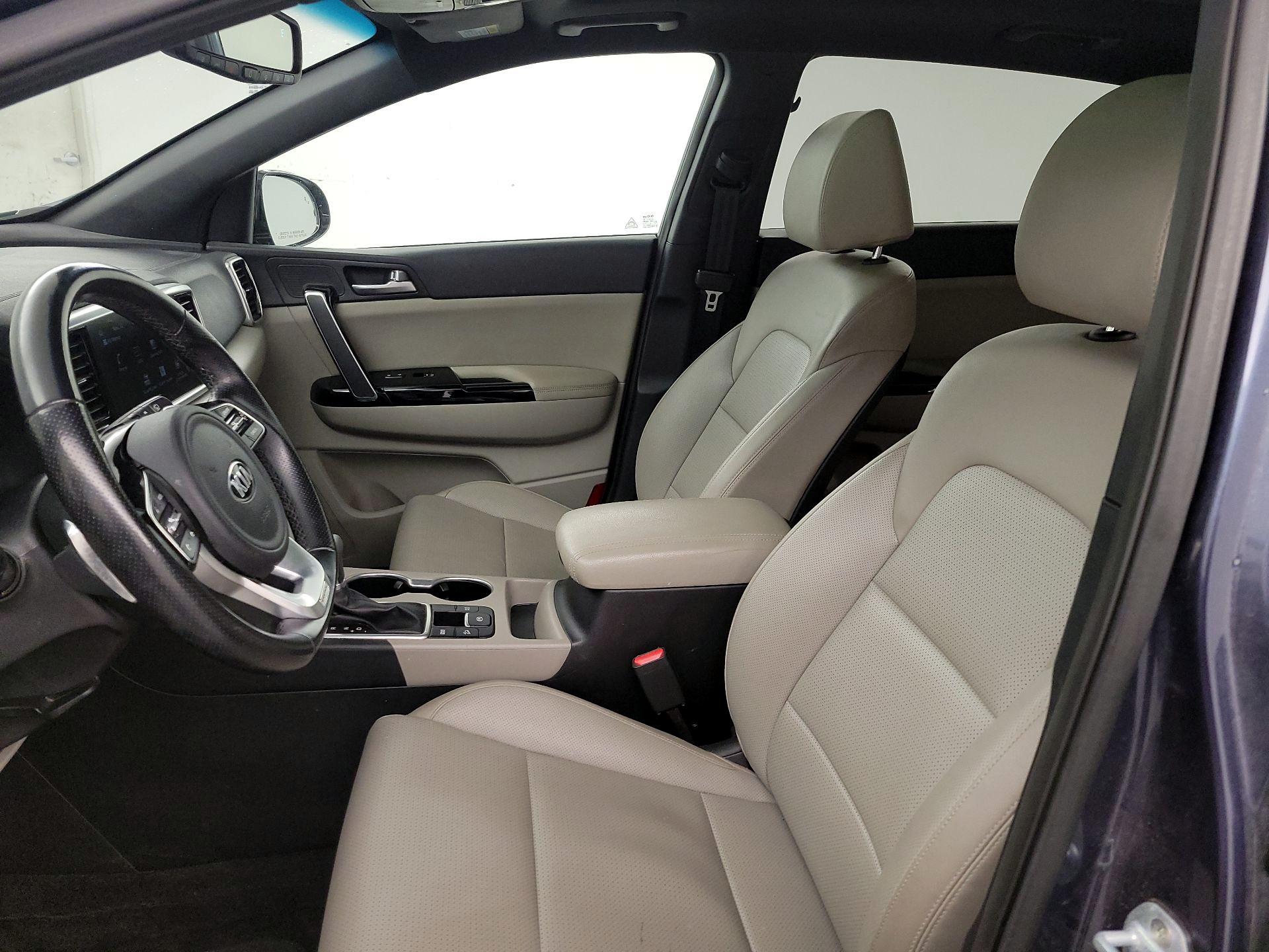 Thumbnail: 2020 Kia Sportage - 11