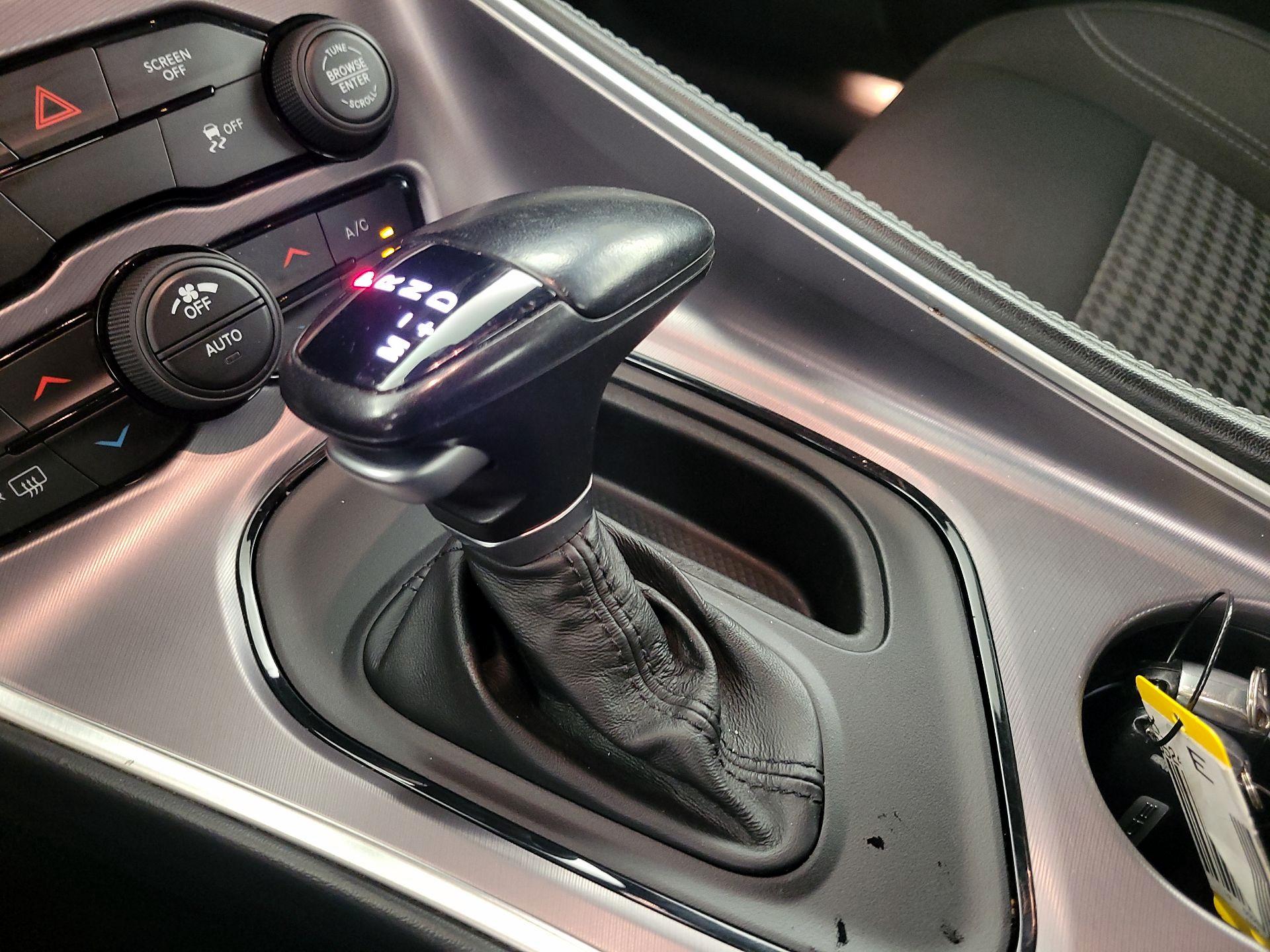 Thumbnail: 2019 Dodge Challenger - 17