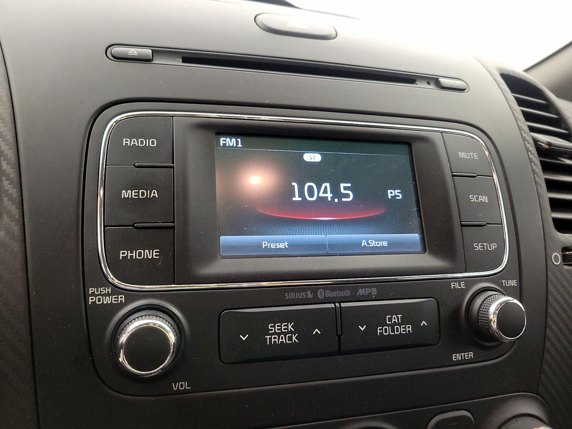 Thumbnail: 2016 Kia Forte - 15