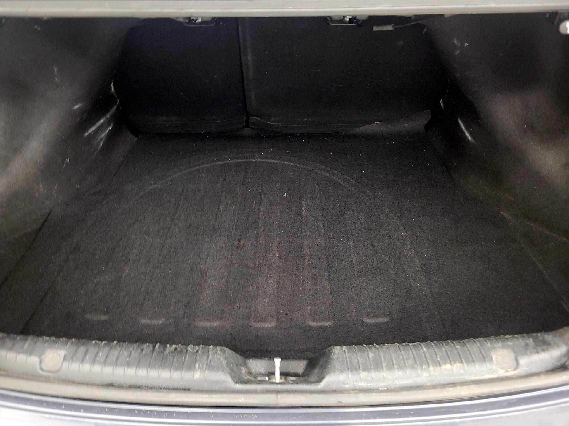 Thumbnail: 2016 Kia Forte - 20