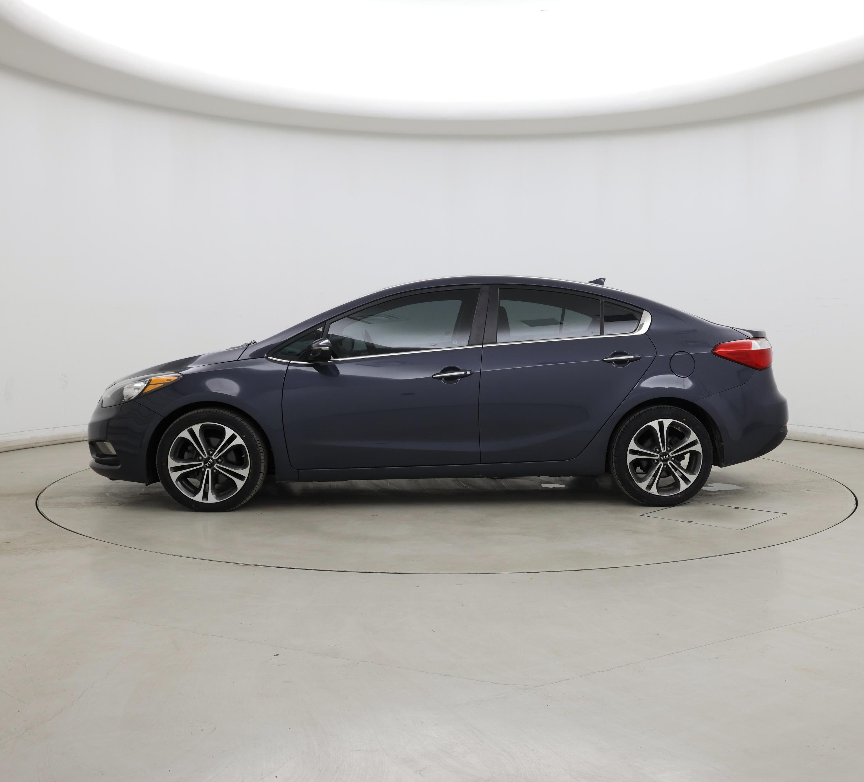 Thumbnail: 2016 Kia Forte - 3