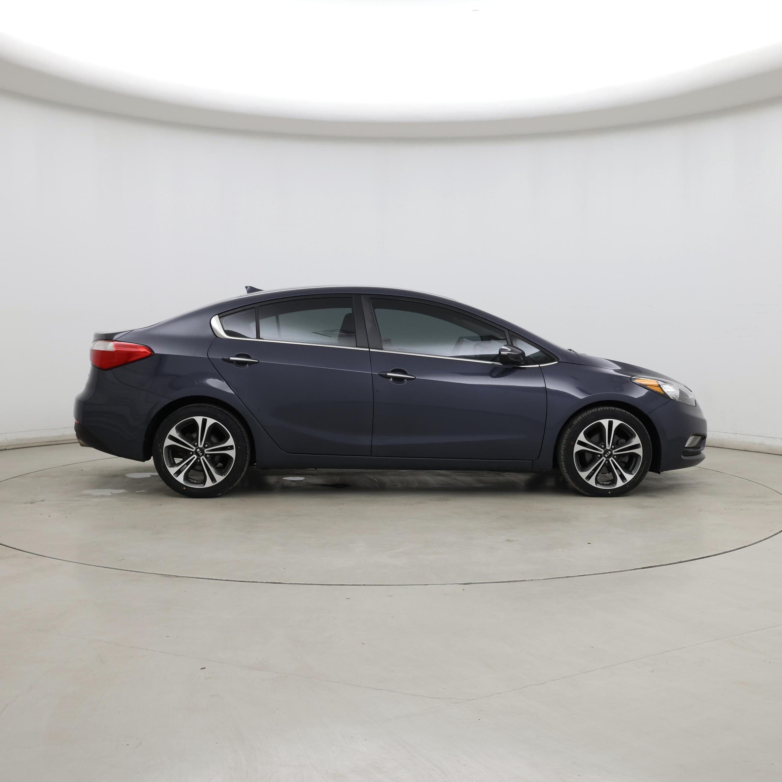 Thumbnail: 2016 Kia Forte - 7