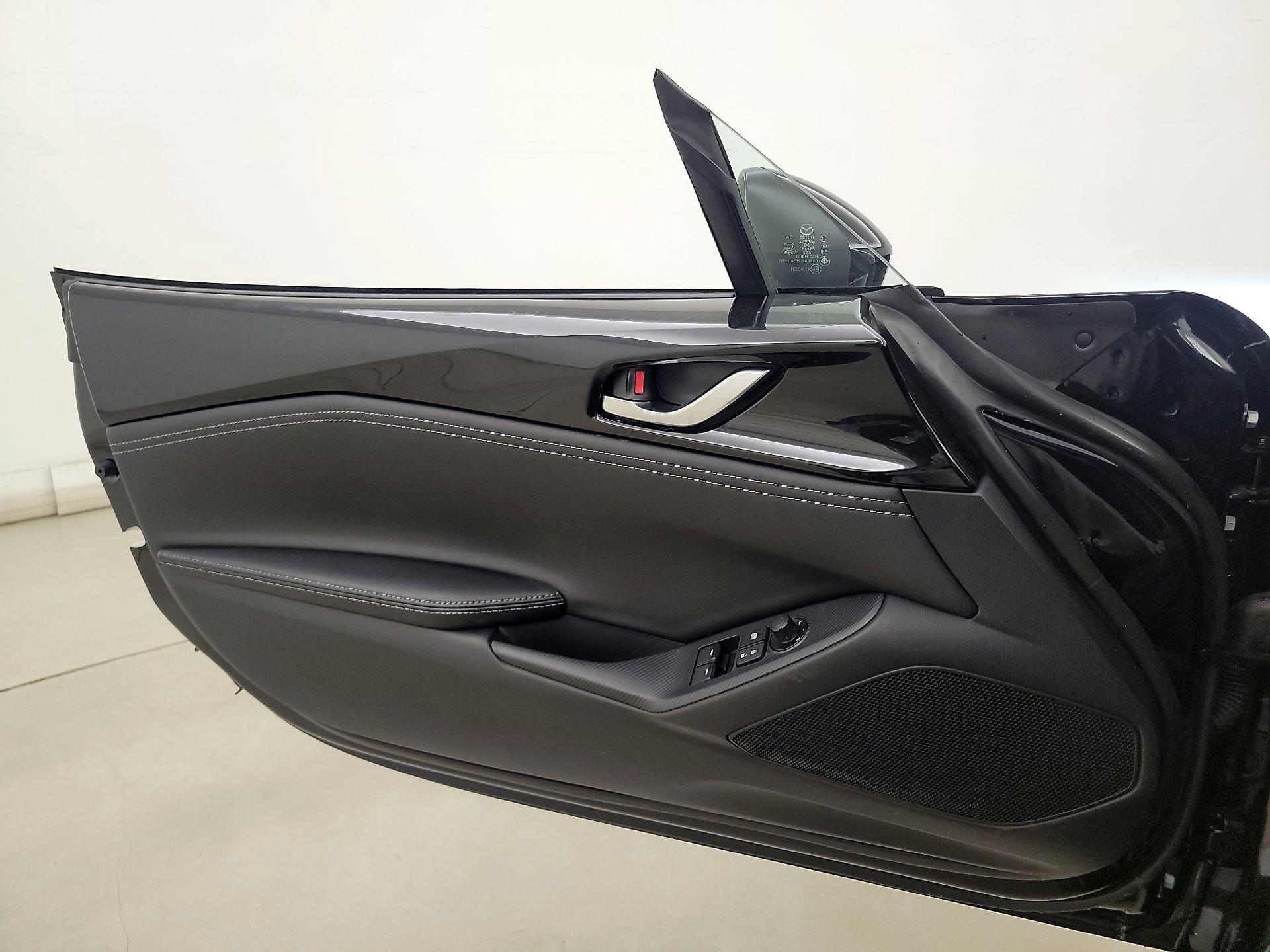 Thumbnail: 2024 Mazda MX-5 Miata - 12