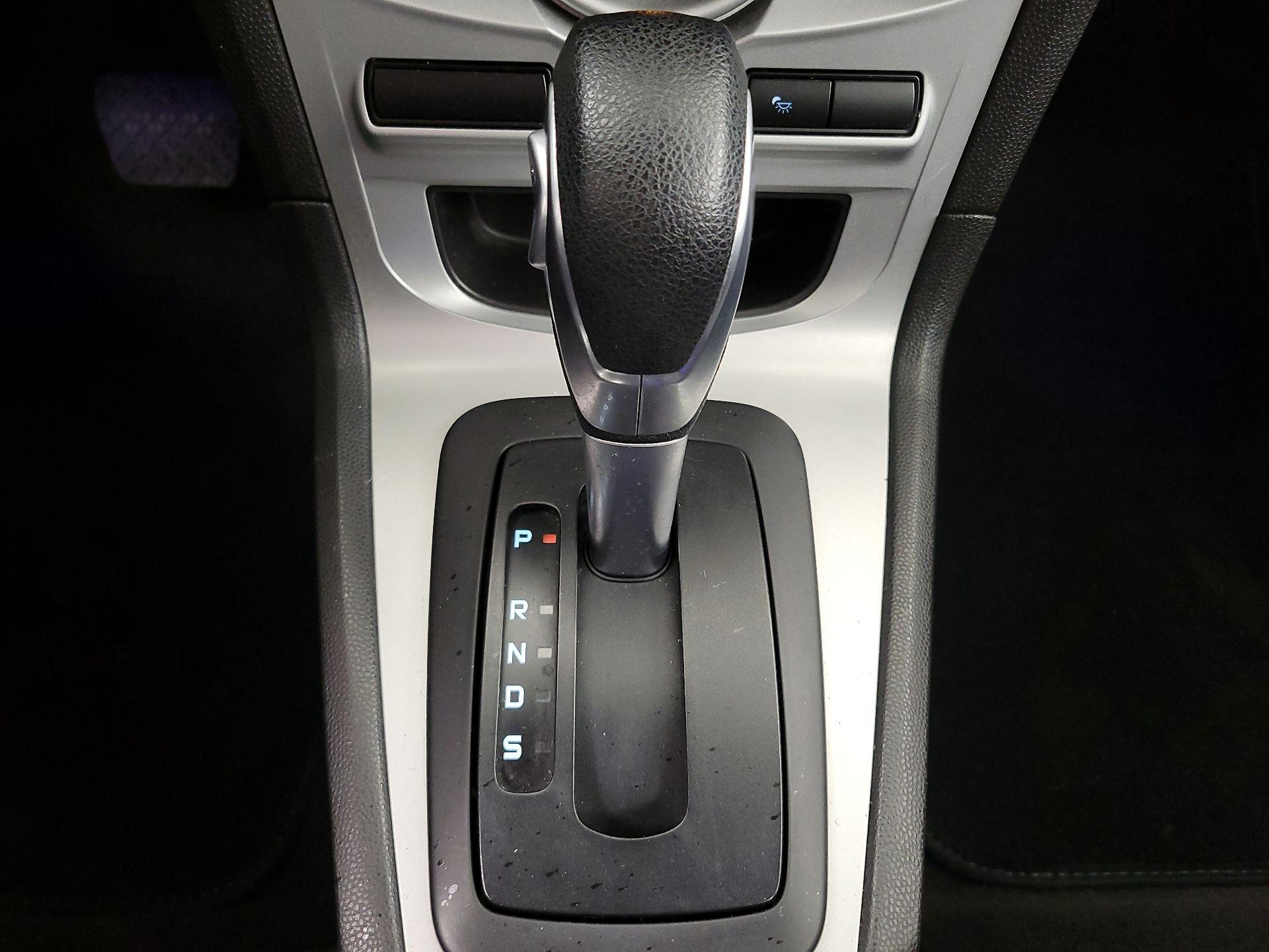 Thumbnail: 2016 Ford Fiesta - 16