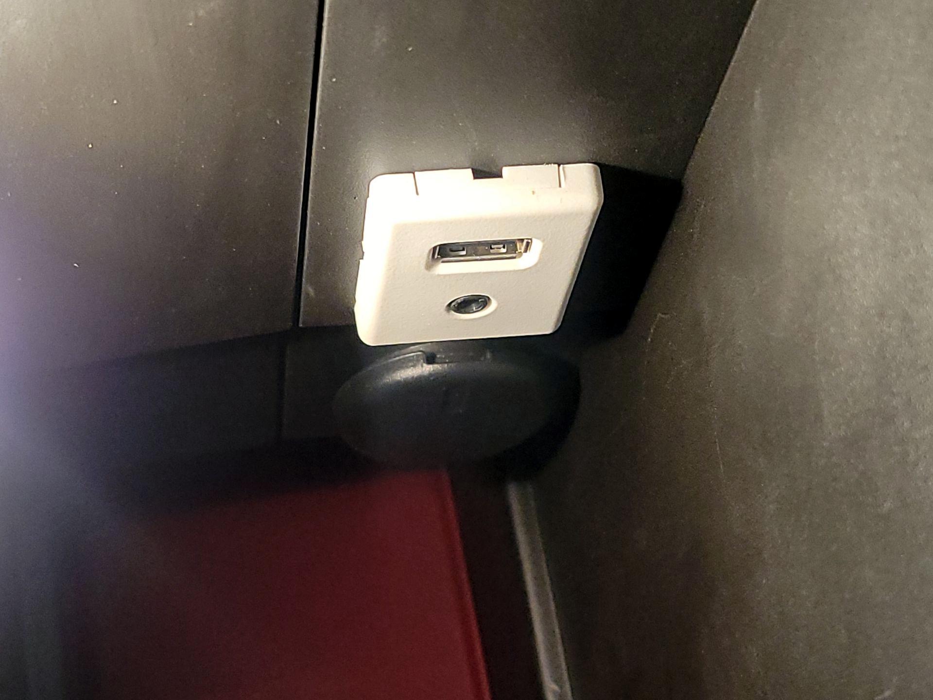 Thumbnail: 2014 GMC Terrain - 17