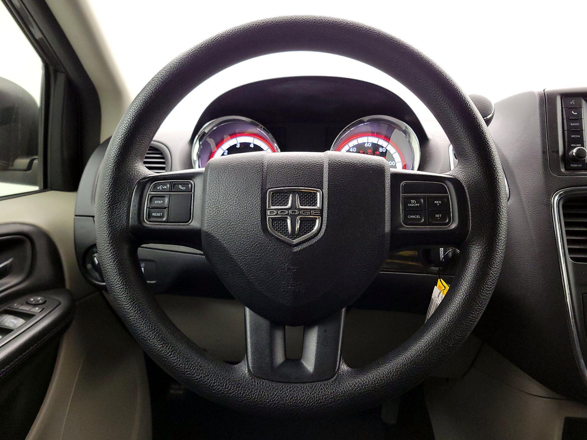 Thumbnail: 2018 Dodge Grand Caravan - 10