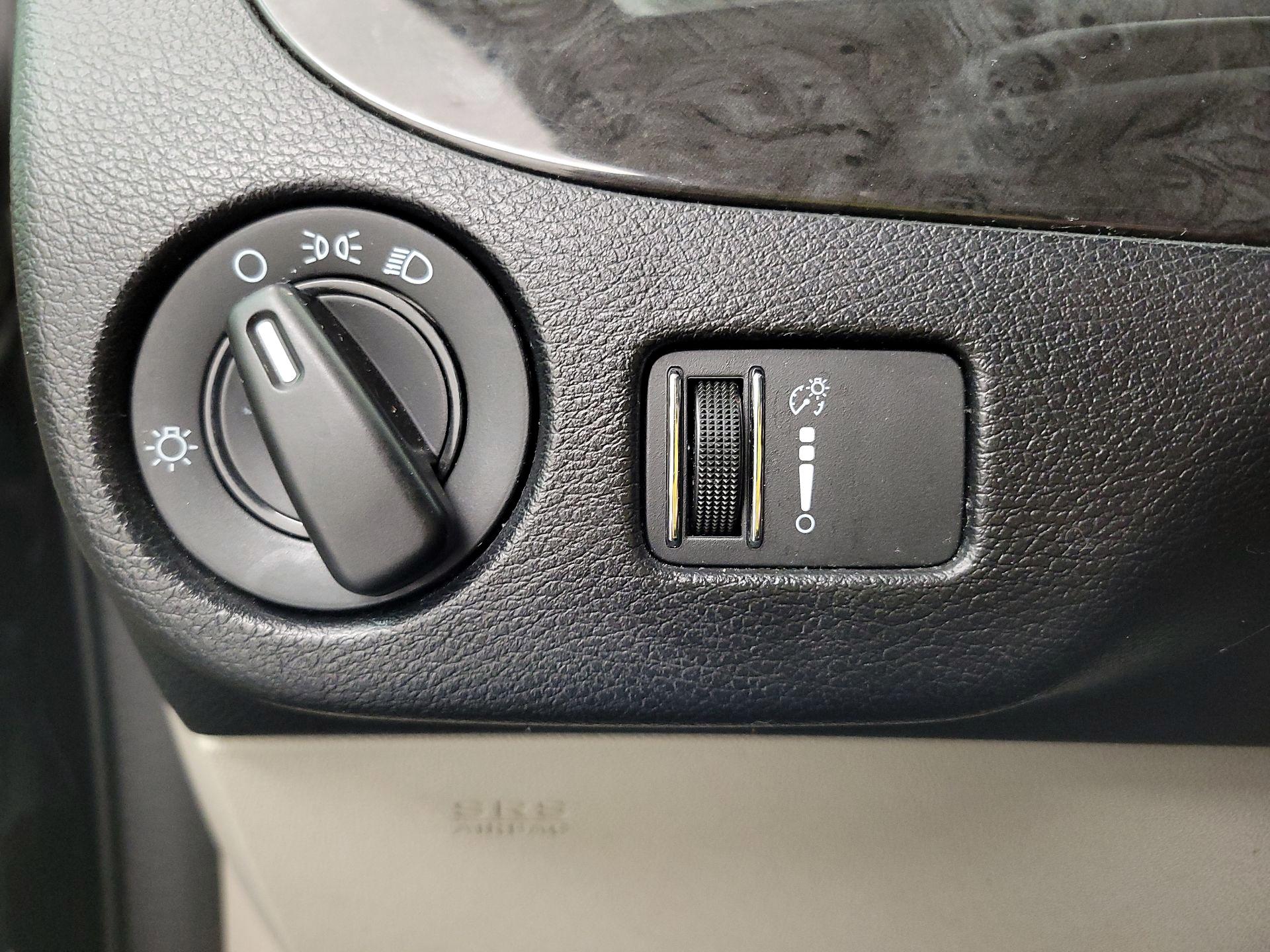 Thumbnail: 2018 Dodge Grand Caravan - 13