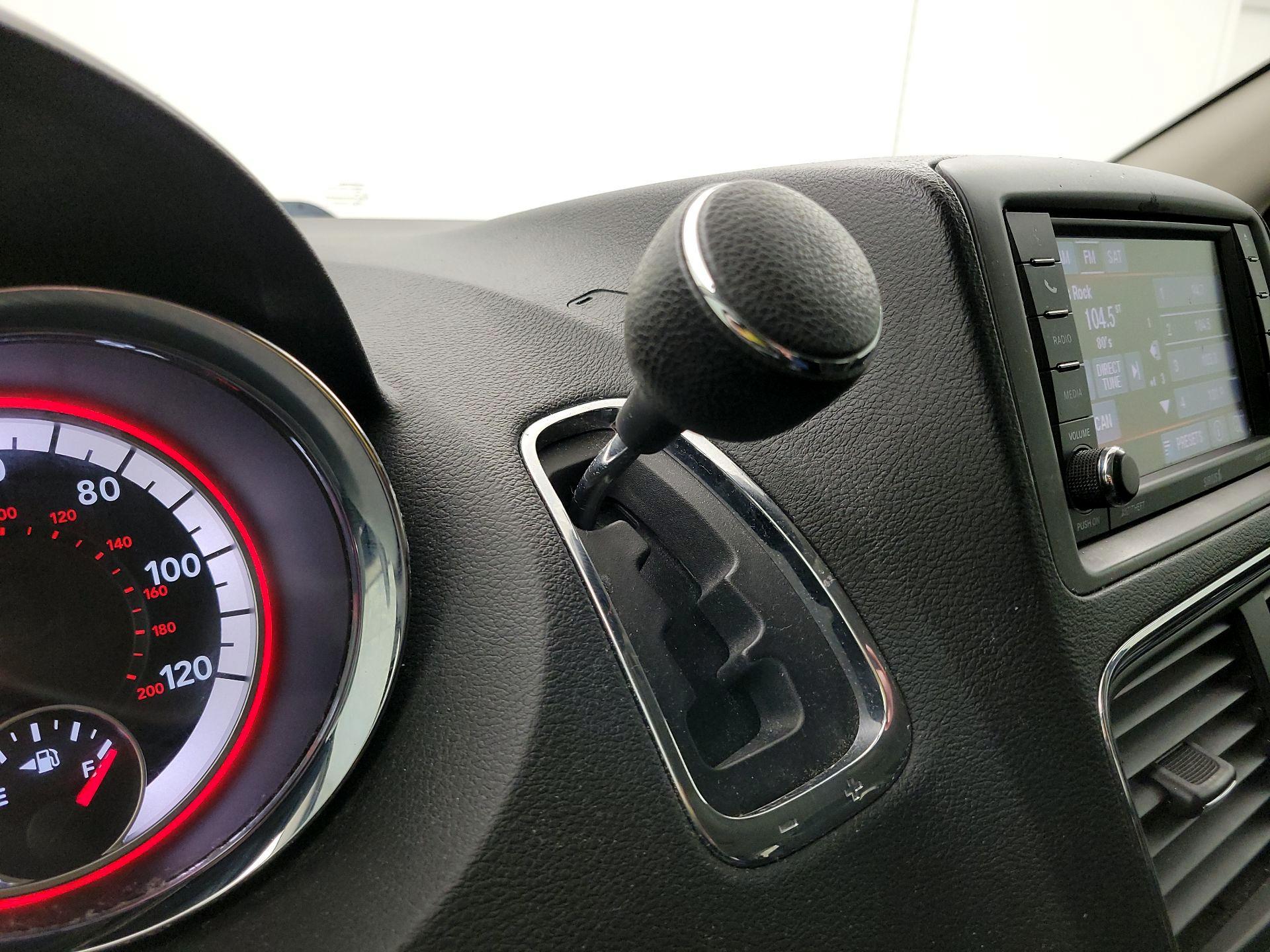 Thumbnail: 2018 Dodge Grand Caravan - 17