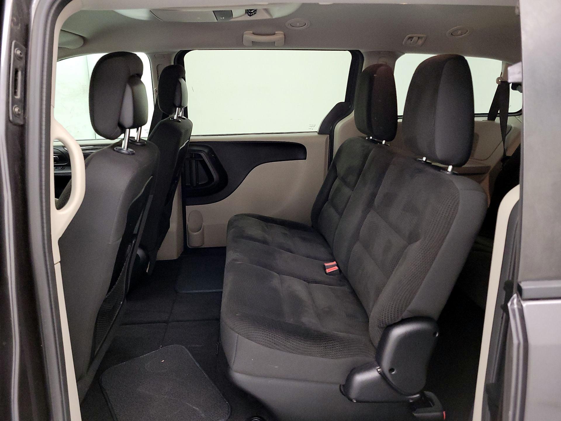 Thumbnail: 2018 Dodge Grand Caravan - 19