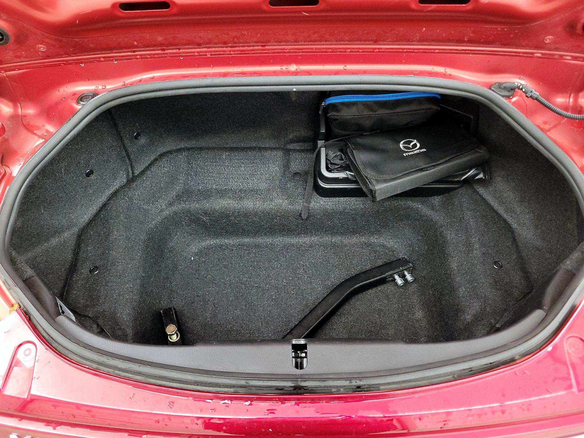 Thumbnail: 2022 Mazda MX-5 Miata - 20