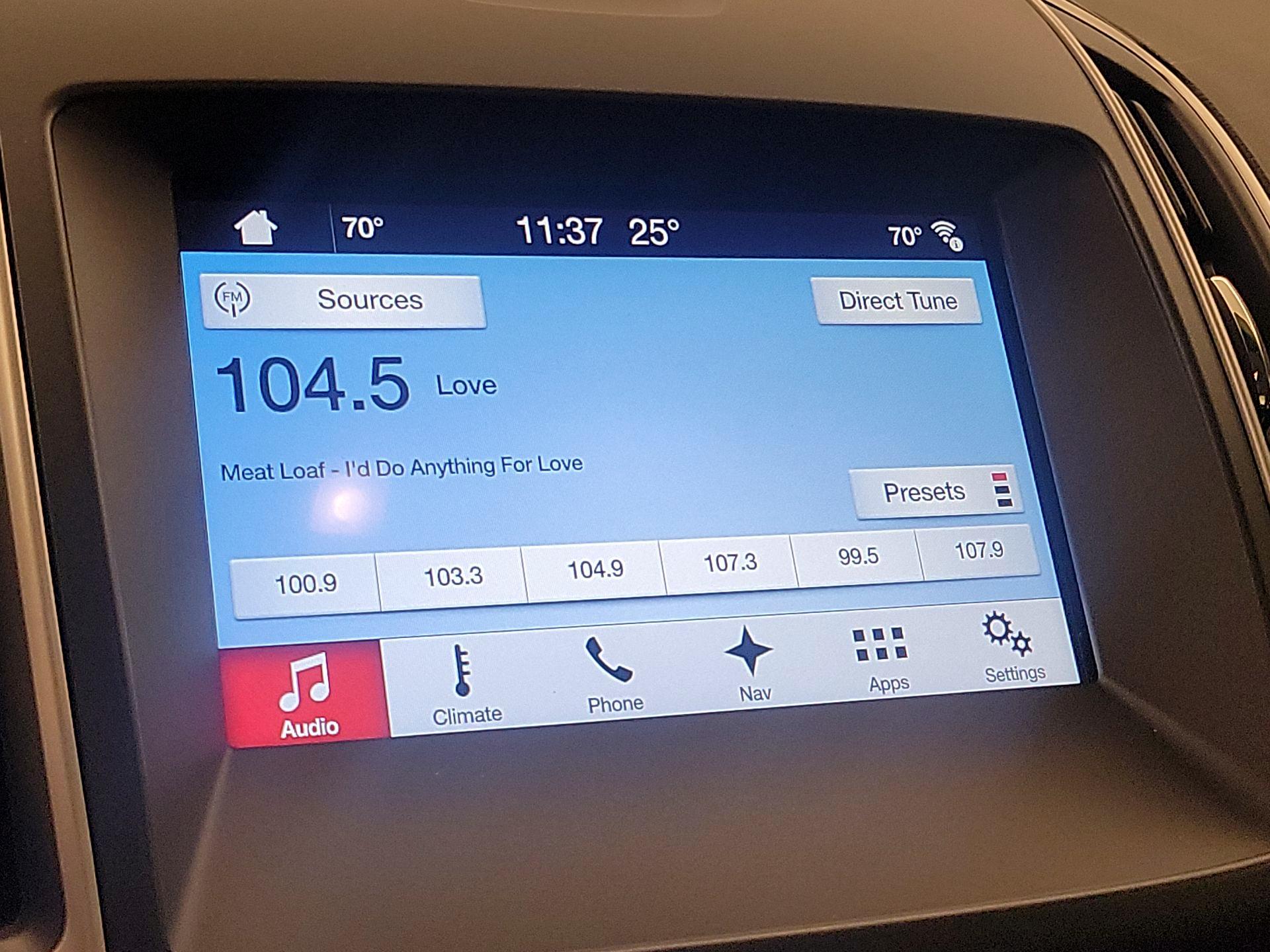 Thumbnail: 2017 Ford Edge - 16