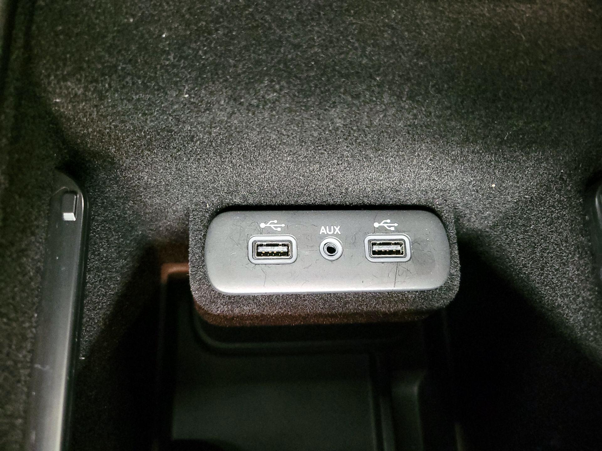 Thumbnail: 2018 Dodge Charger - 18