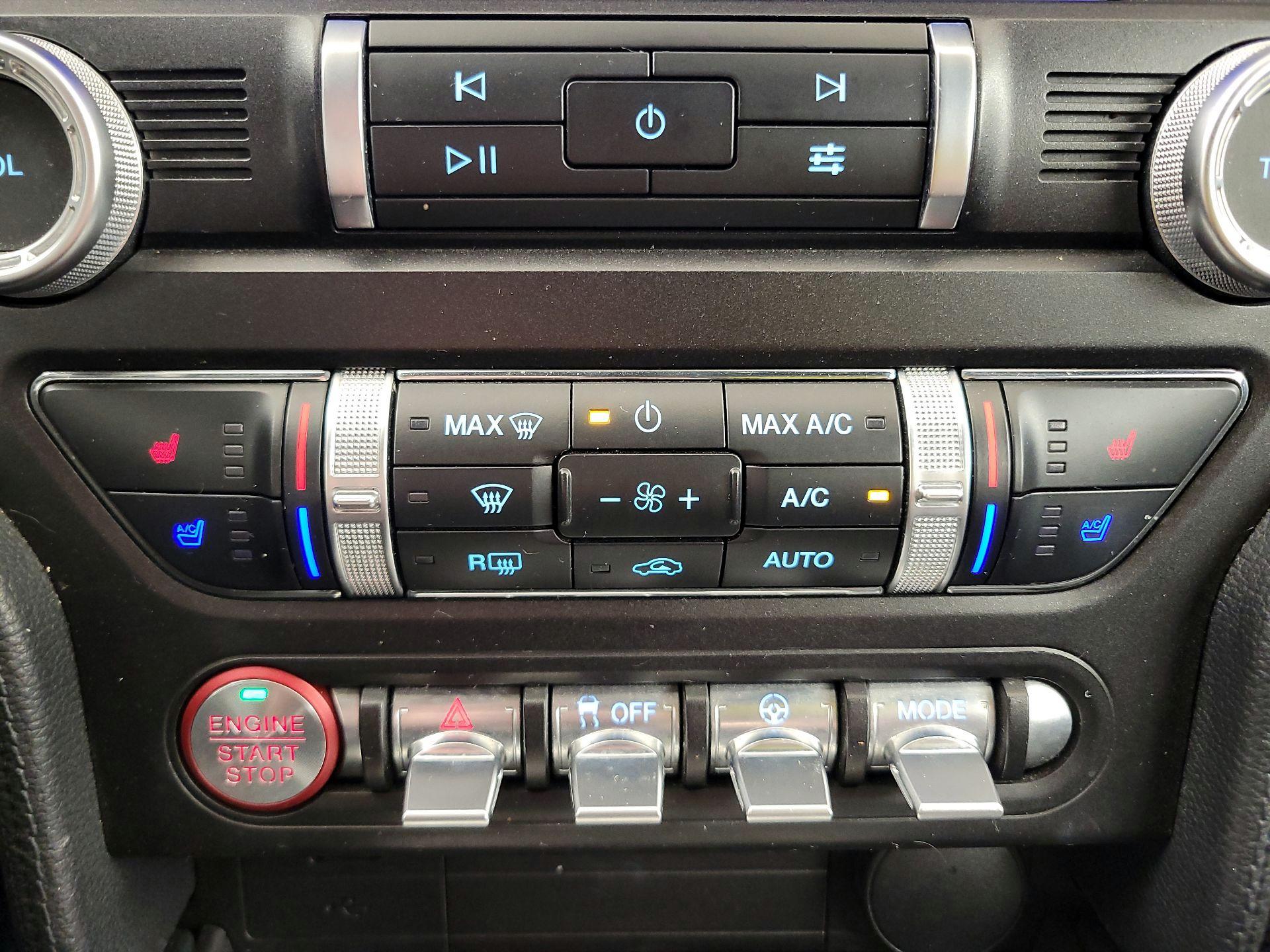 Thumbnail: 2022 Ford Mustang - 17