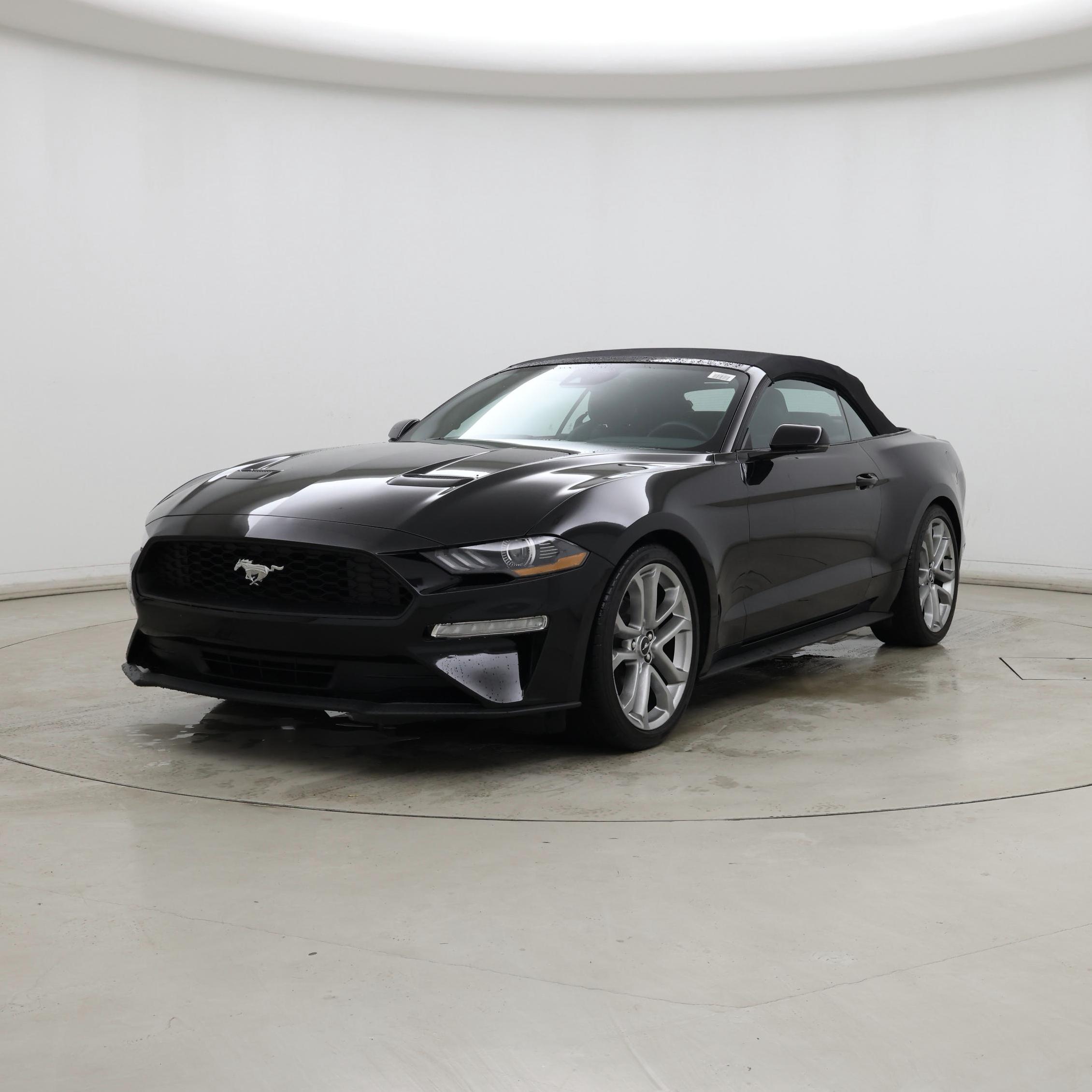 Thumbnail: 2022 Ford Mustang - 4