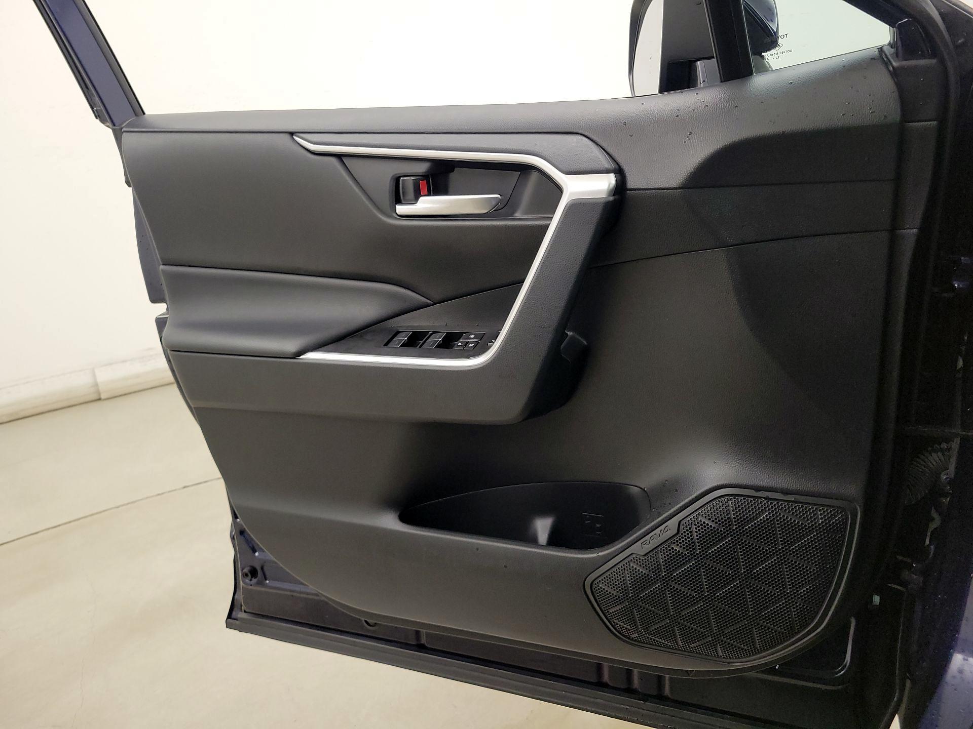 Thumbnail: 2023 Toyota RAV4 - 12