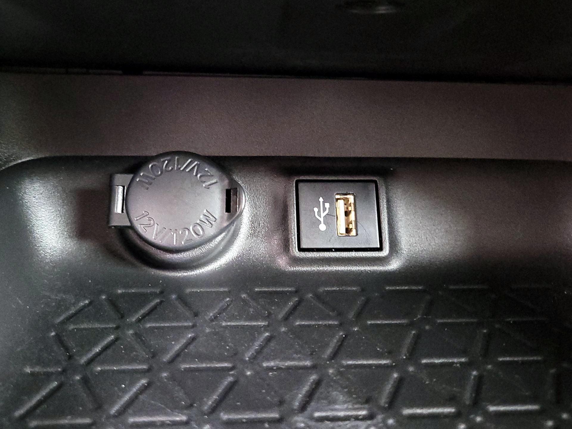 Thumbnail: 2023 Toyota RAV4 - 18