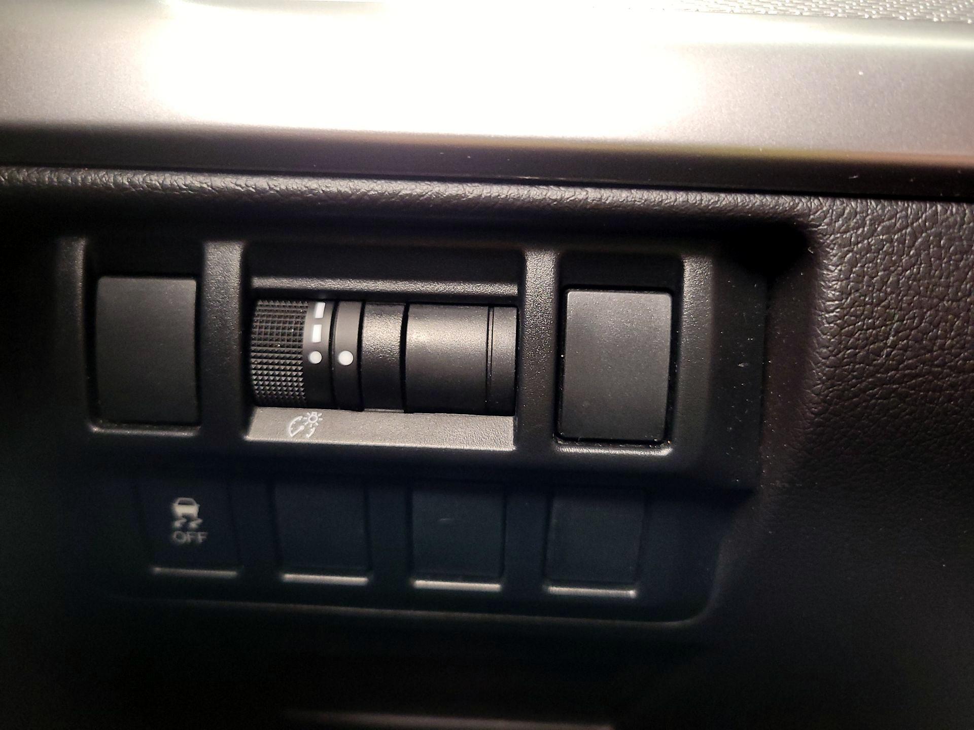 Thumbnail: 2016 Subaru Outback - 13