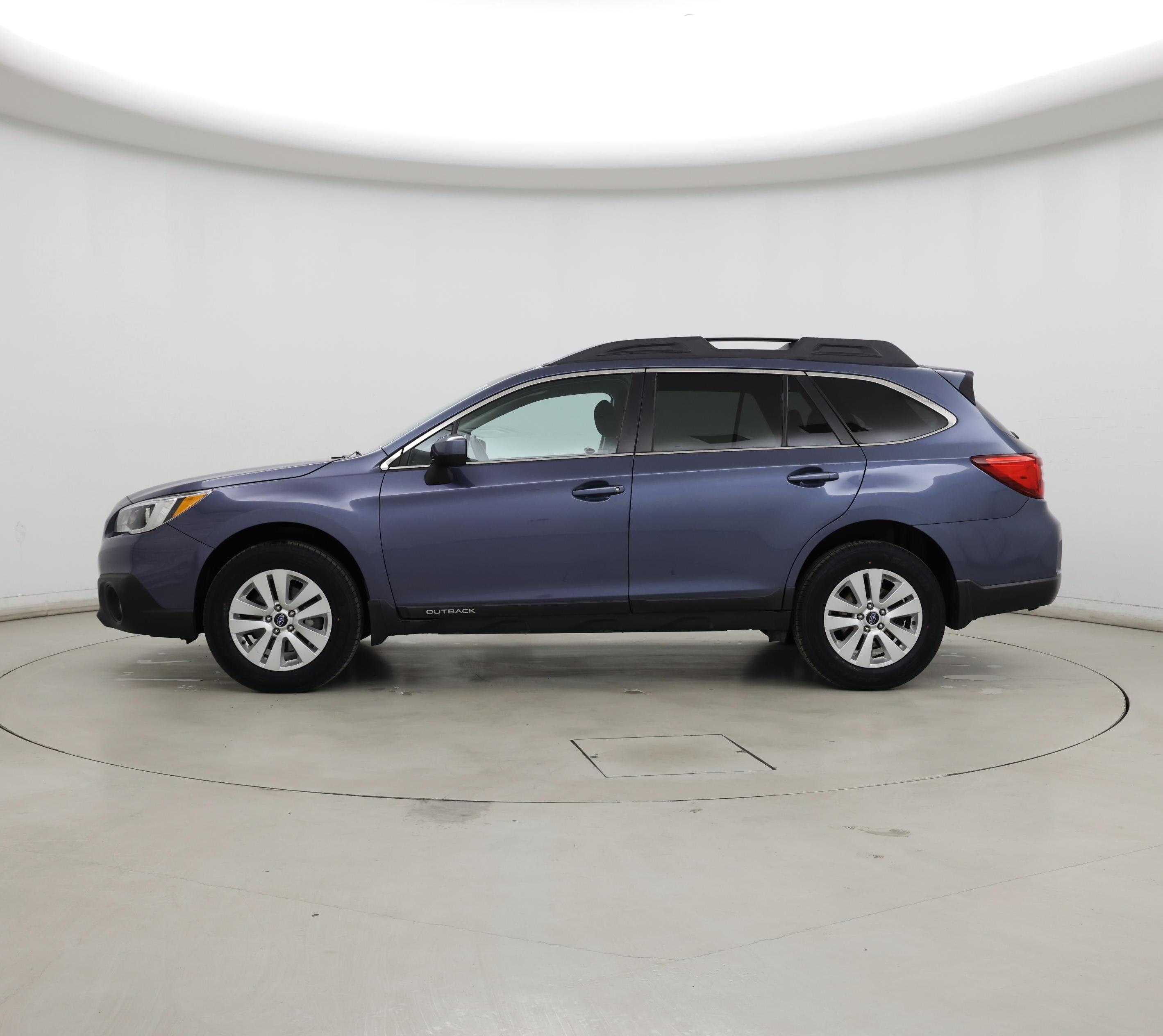 Thumbnail: 2016 Subaru Outback - 3