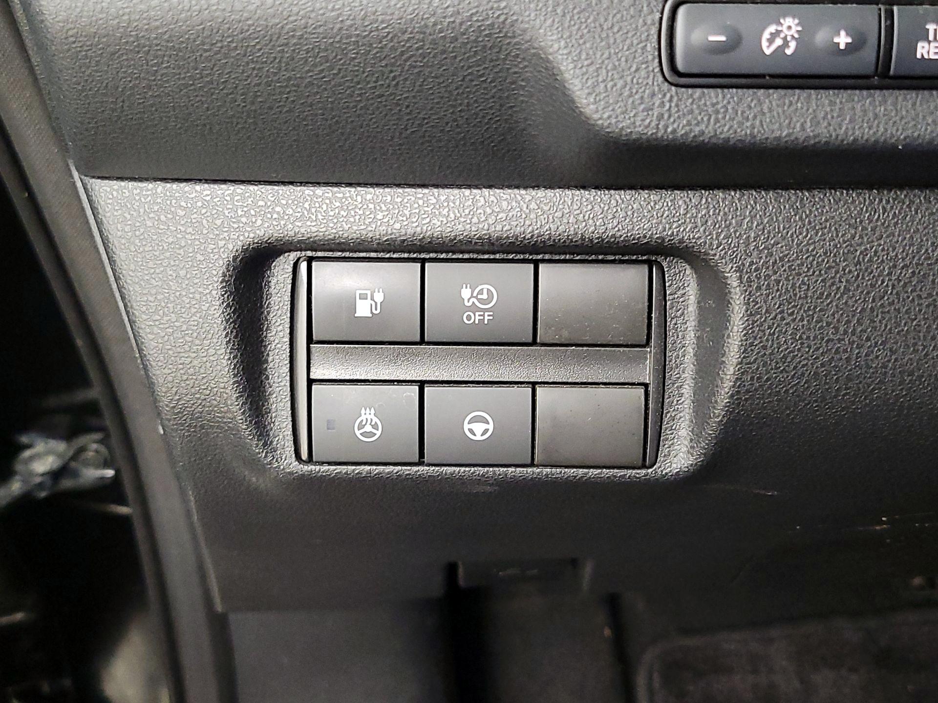 Thumbnail: 2020 Nissan Leaf - 13