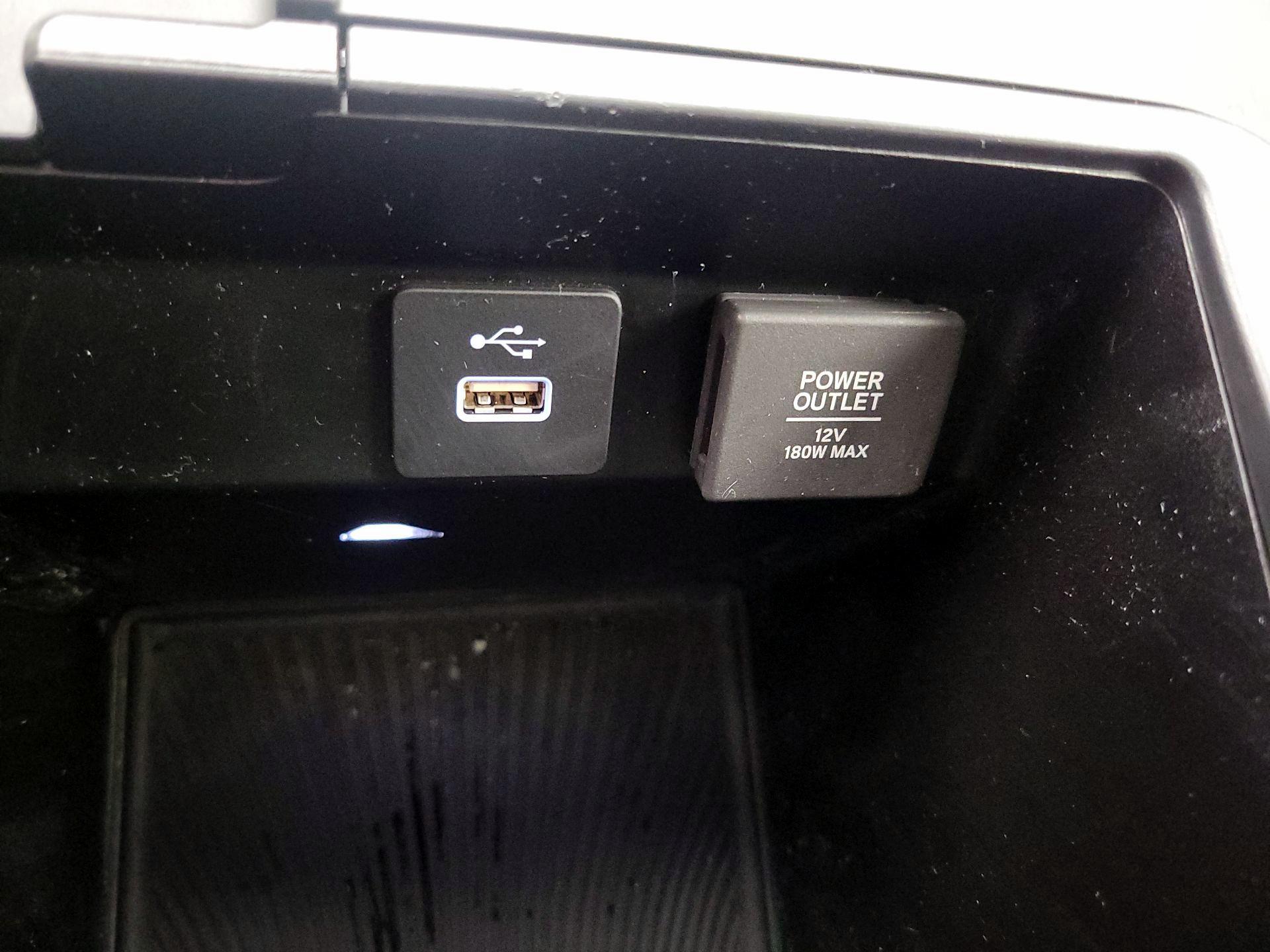 Thumbnail: 2023 Acura MDX - 19