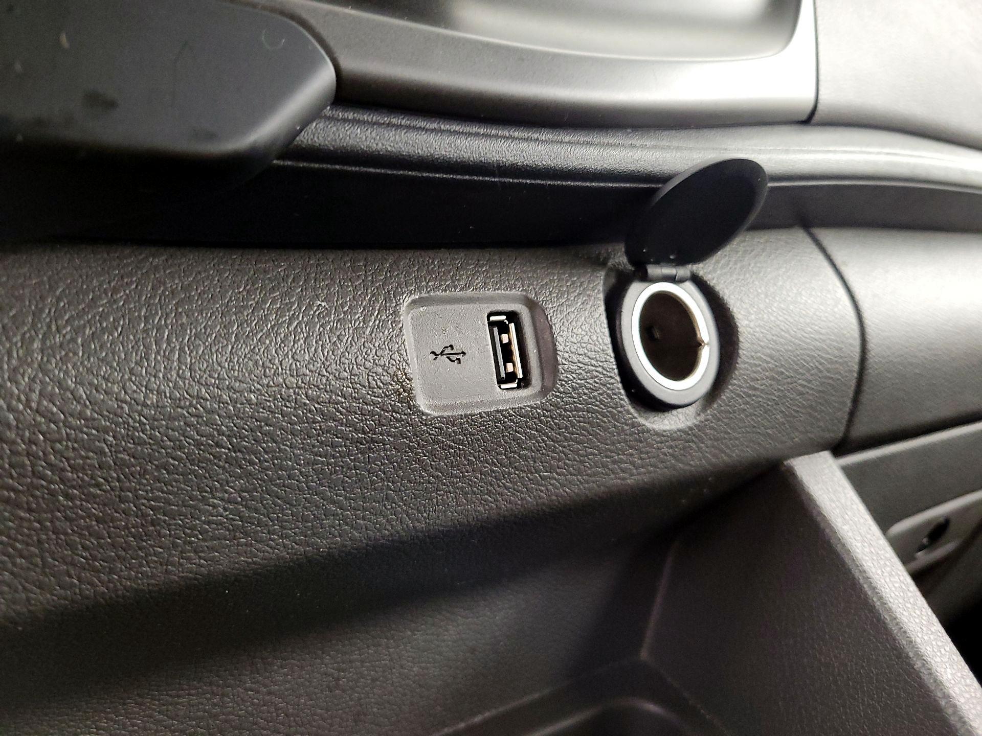 Thumbnail: 2020 Ford Transit Series - 18