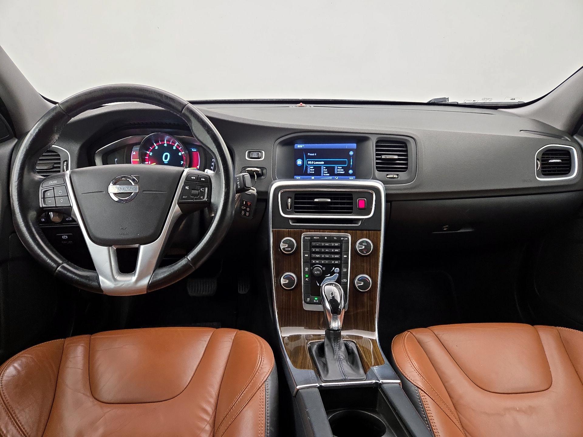 Thumbnail: 2014 Volvo S60 - 9