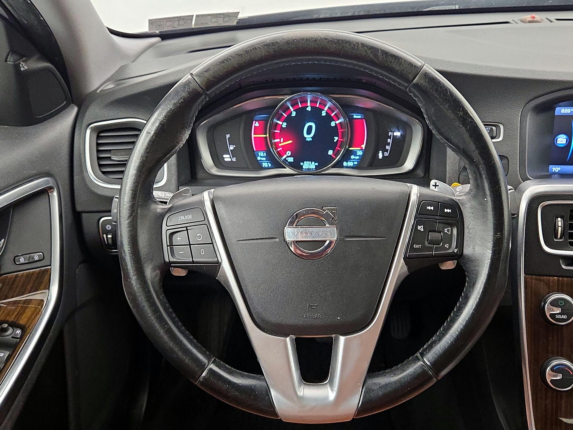 Thumbnail: 2014 Volvo S60 - 10